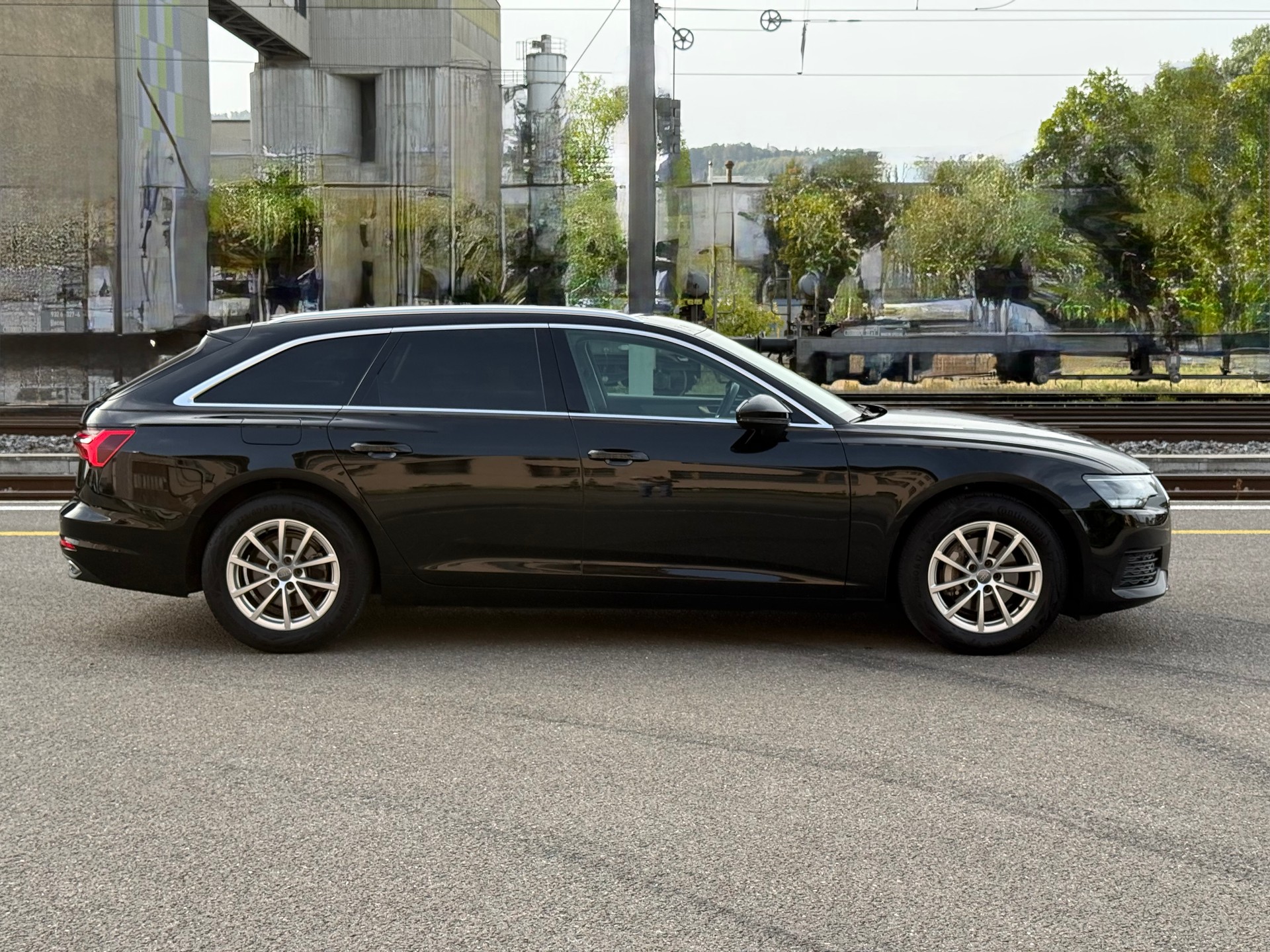 AUDI A6 Avant 40 TDI S-tronic-image-3
