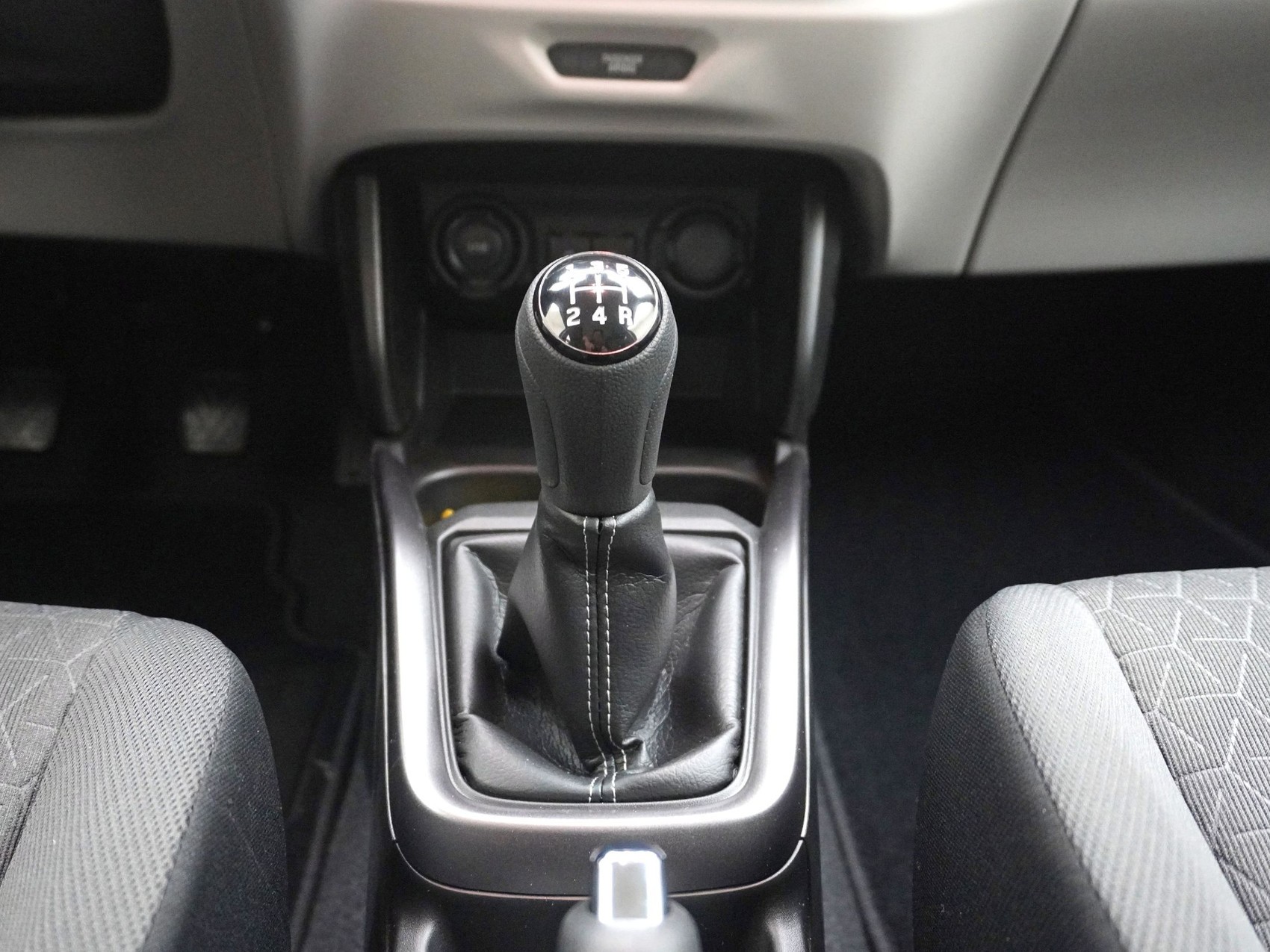 SUZUKI Swift 1.2 Piz Sulai Top Hybrid 4x4-image-15