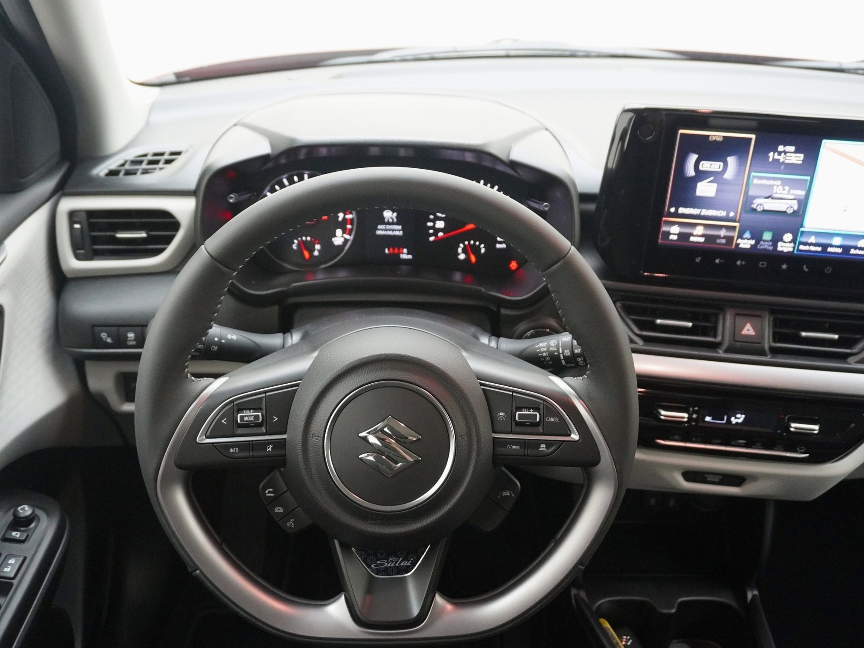 SUZUKI Swift 1.2 Piz Sulai Top Hybrid 4x4-image-8