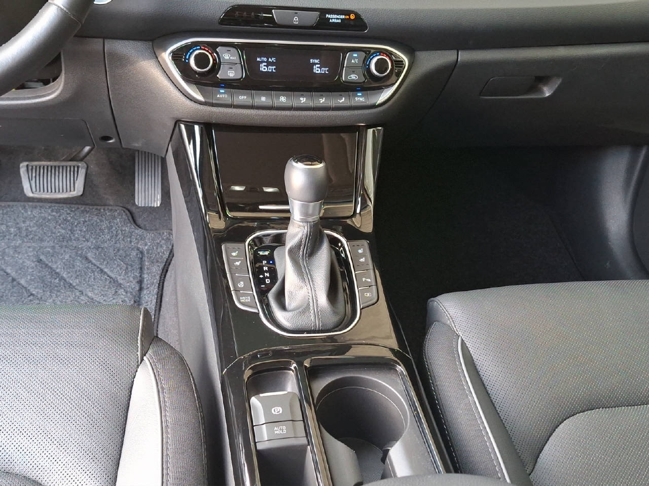 HYUNDAI i30 1.5 T-GDi Vertex-image-9