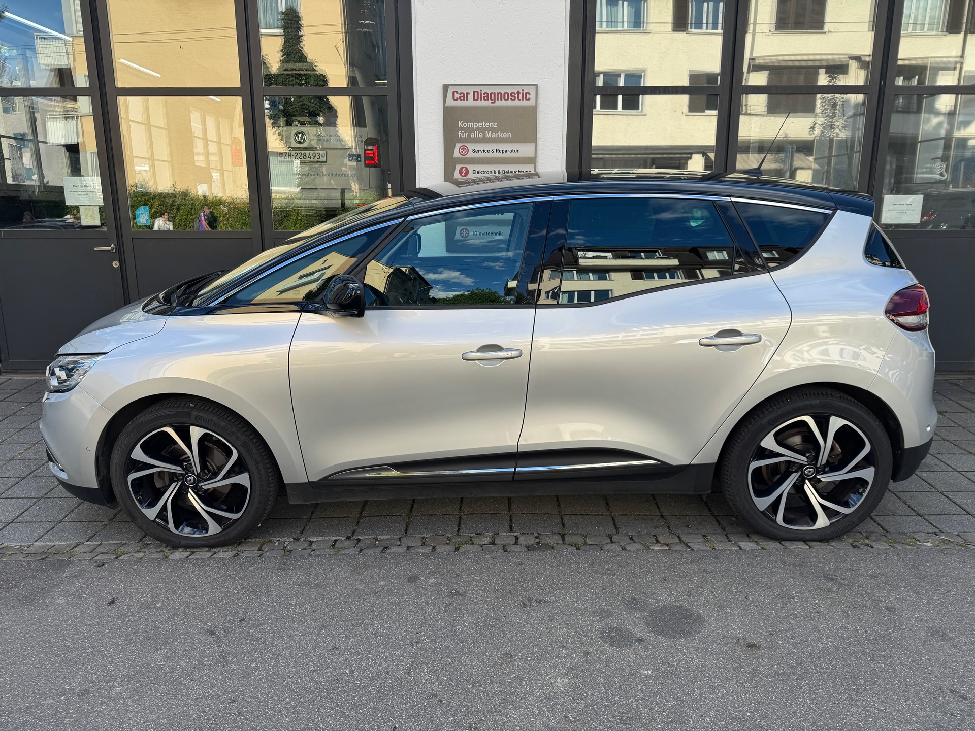 RENAULT Scénic 1.3 16V Turbo Intens EDC-image-3