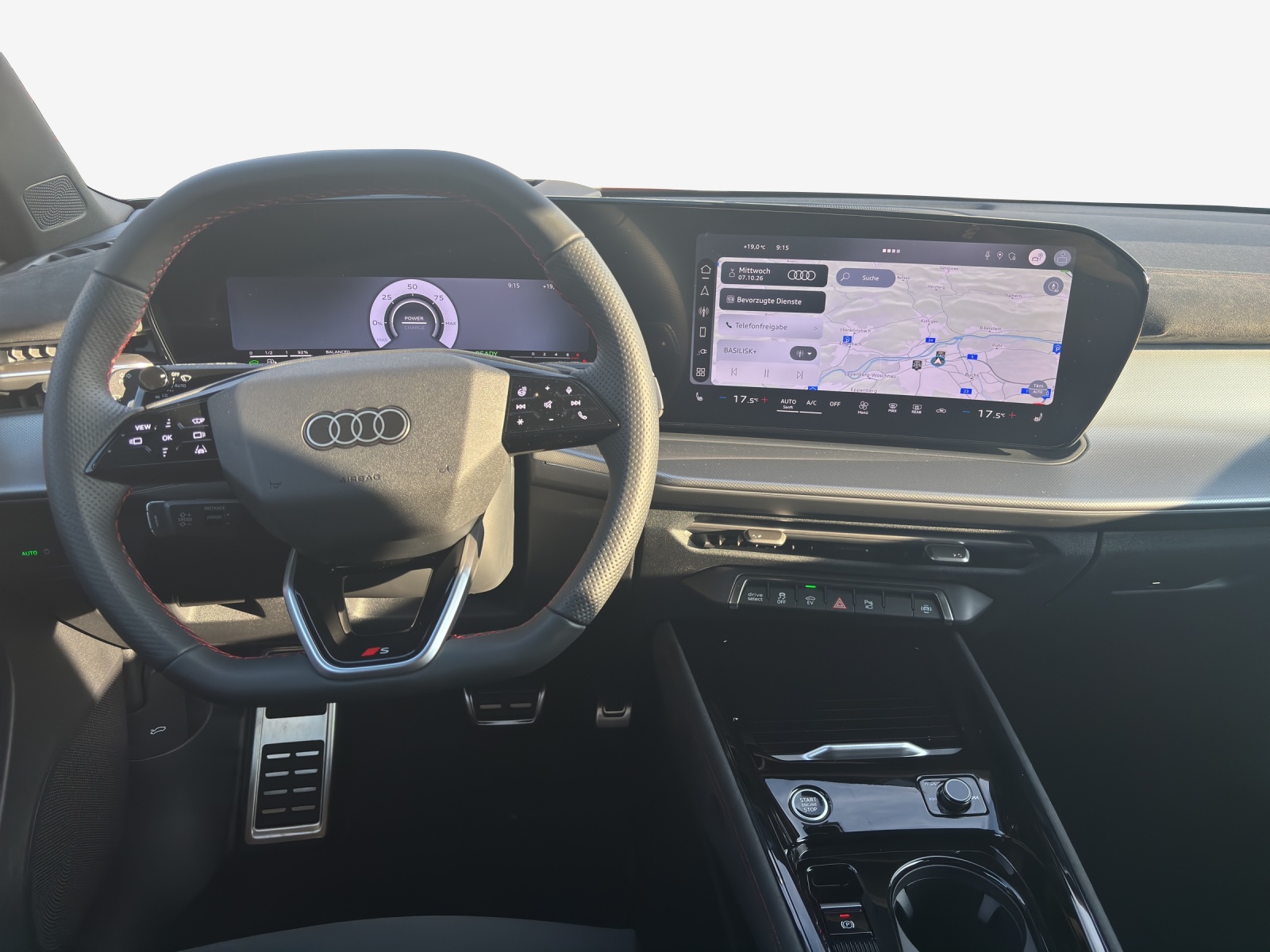 AUDI Q3 SUV e-hybrid 200 kW S tronig-image-8