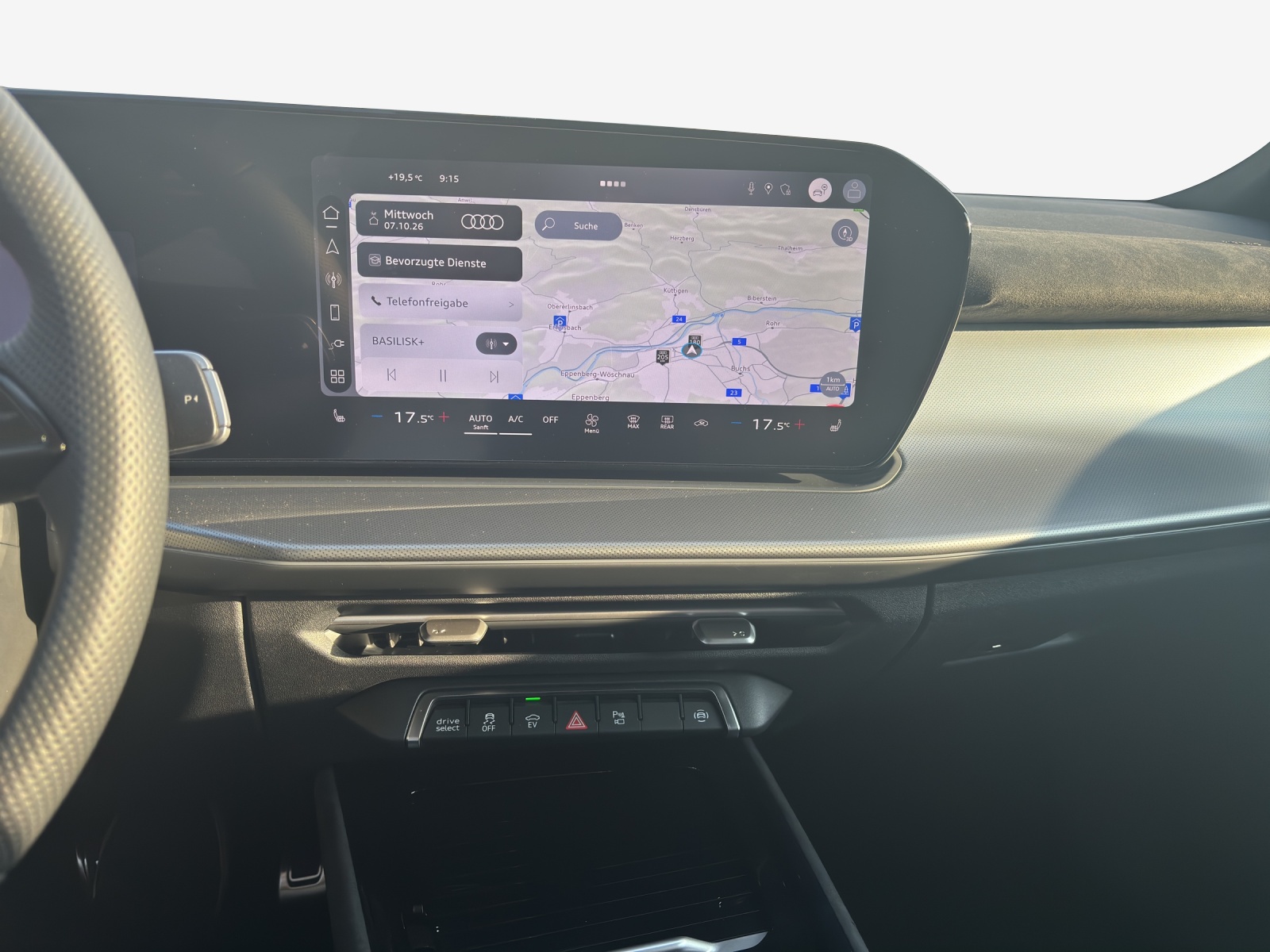 AUDI Q3 SUV e-hybrid 200 kW S tronig-image-10