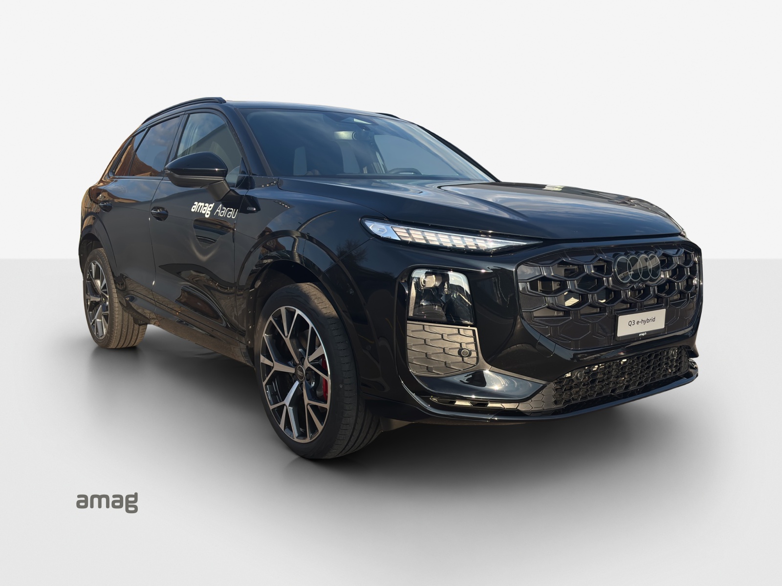 AUDI Q3 SUV e-hybrid 200 kW S tronig-image-5