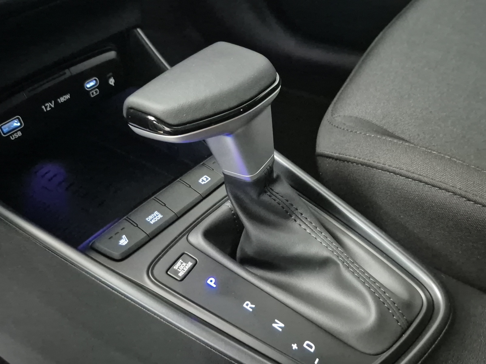 HYUNDAI i20 1.0 T-GDi Amplia Go Go /-image-15