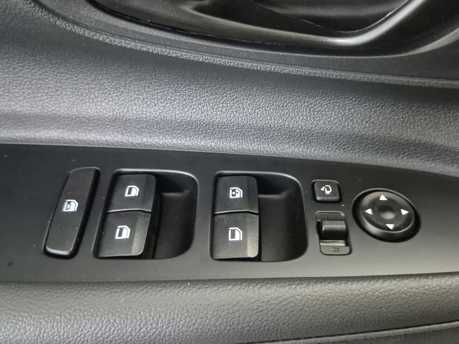 HYUNDAI i20 1.0 T-GDi Amplia Go Go /-image-14