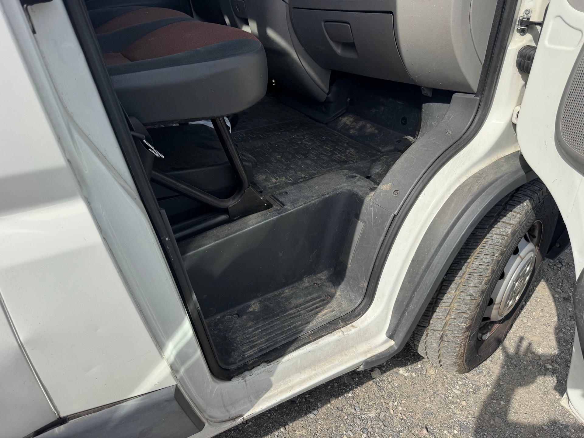 FIAT Ducato 17 3.0 JTD-image-10