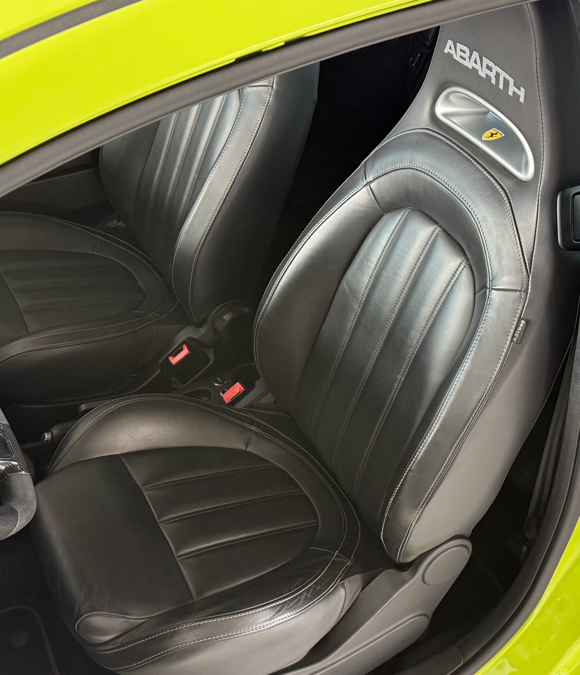 FIAT 595 1.4 16V Turbo Abarth Competizione ***CH-Fahrzeug***Sonderlackierung***Sitzheizung***180PS***-image-6