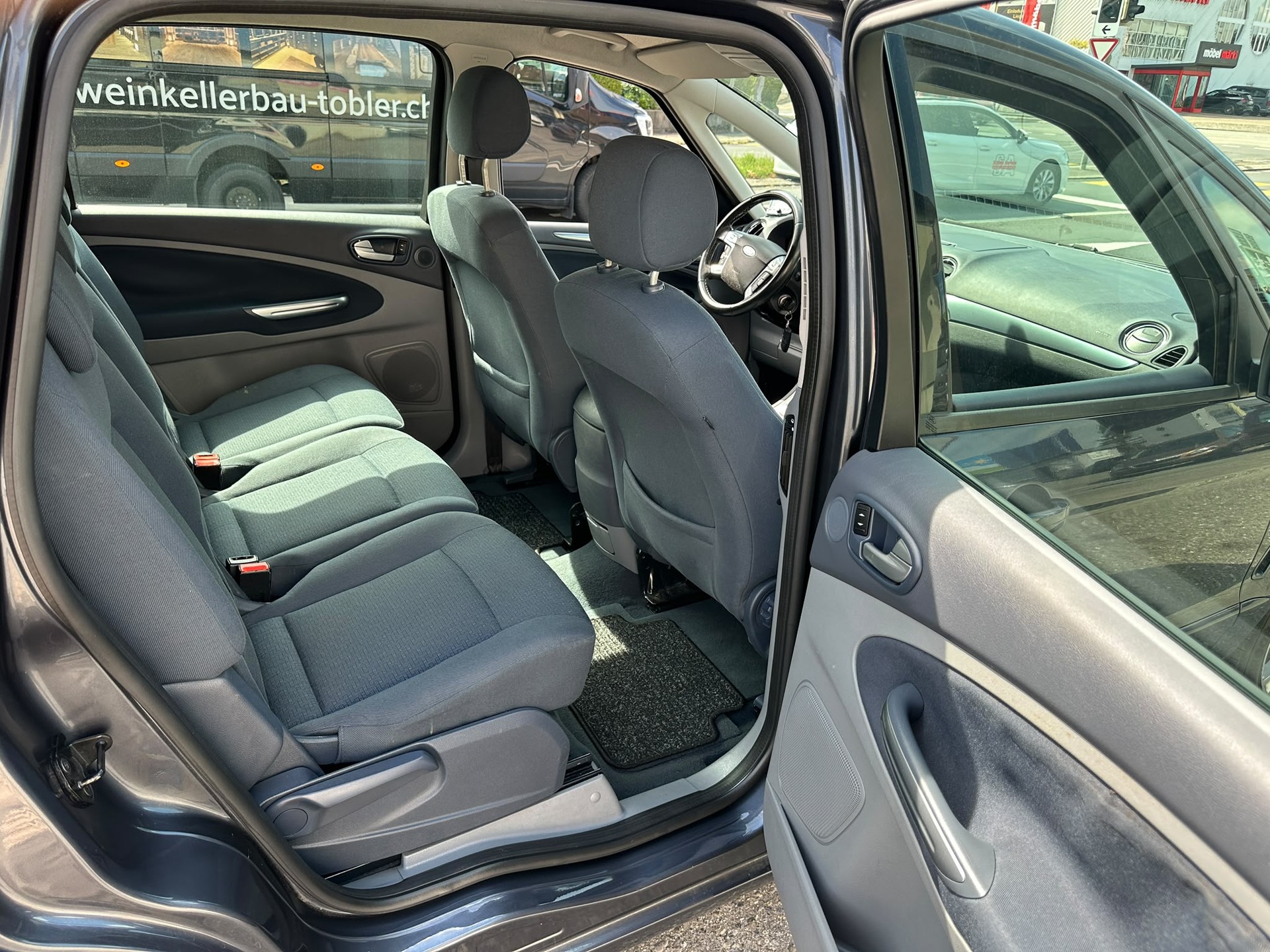 FORD S-Max 2.0 TDCi Titanium Automatic-image-12