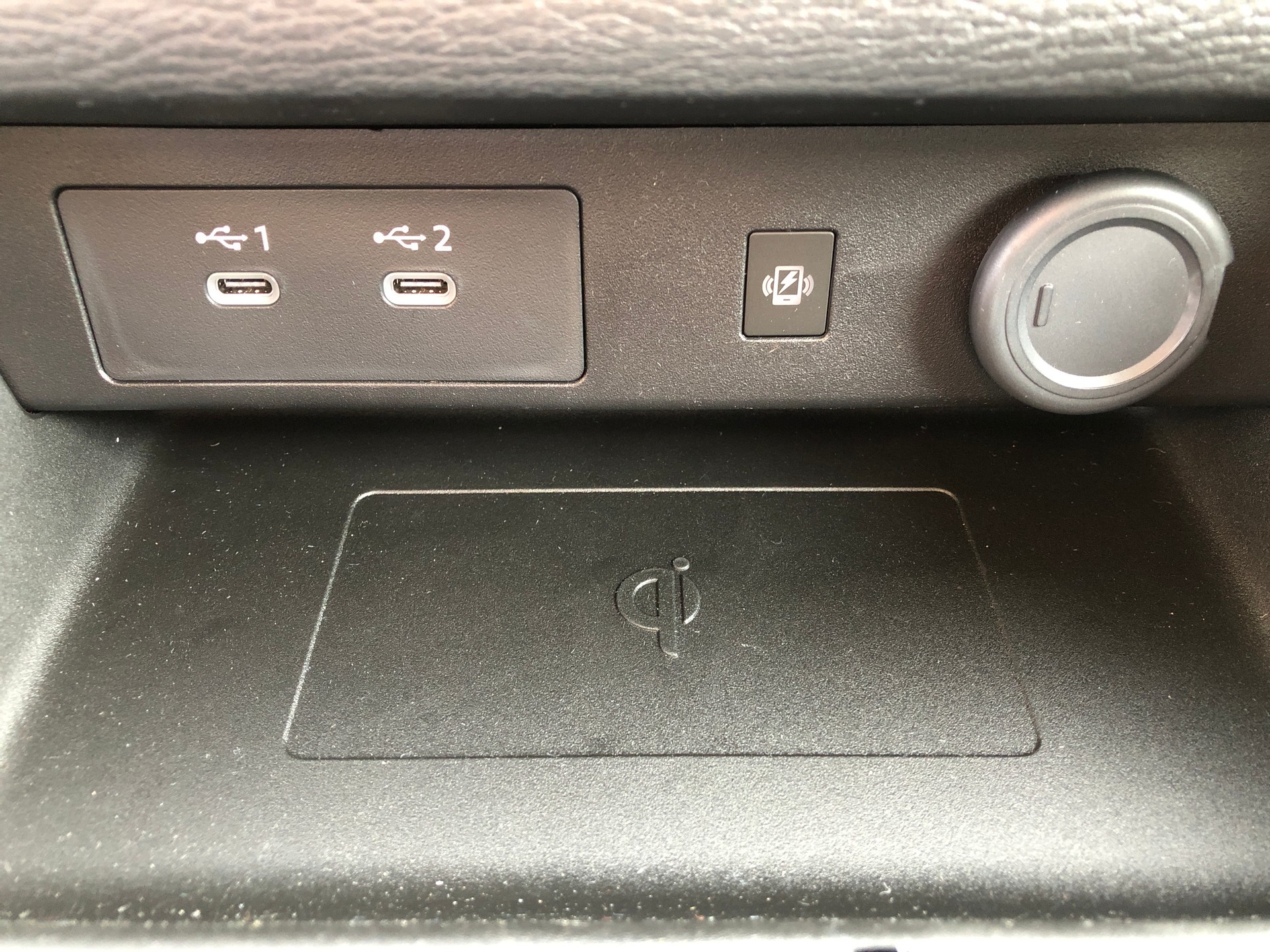 MITSUBISHI Outlander 2.4 PHEV Invite 4WD Automatic-image-13