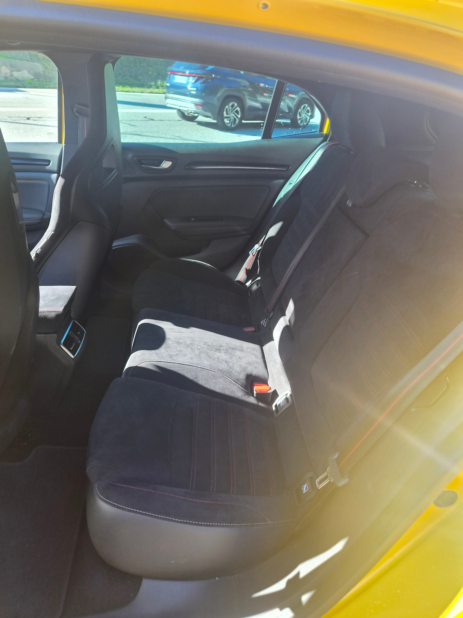 RENAULT Mégane Trophy 300 EDC-image-8
