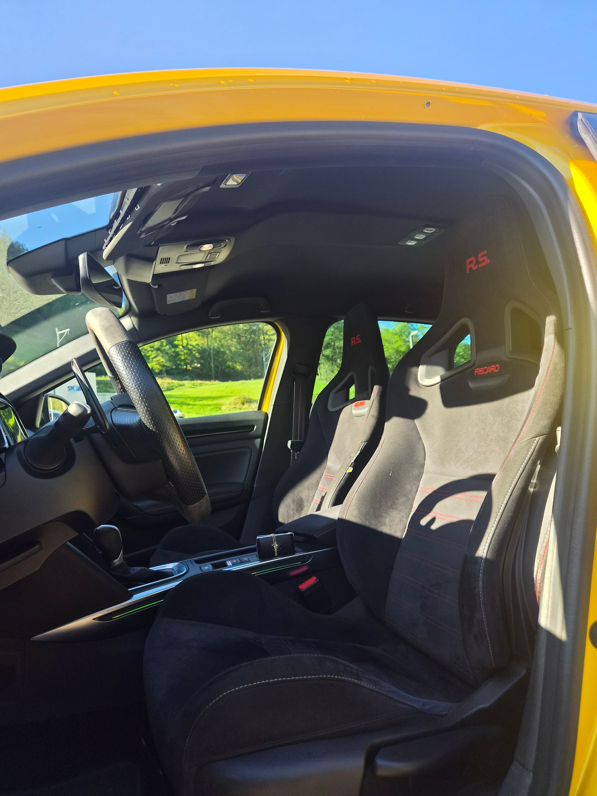RENAULT Mégane Trophy 300 EDC-image-10
