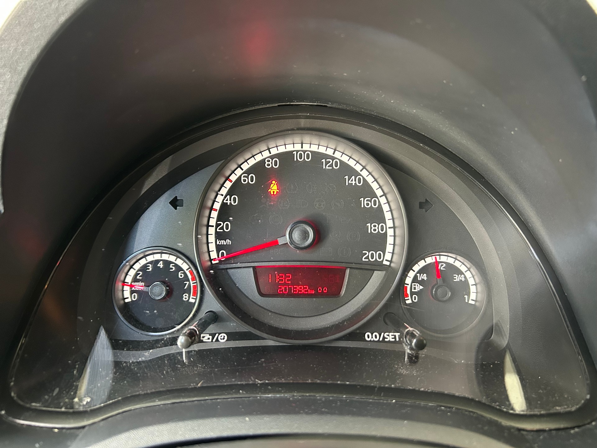 VW Up 1.0 BMT white up-image-7