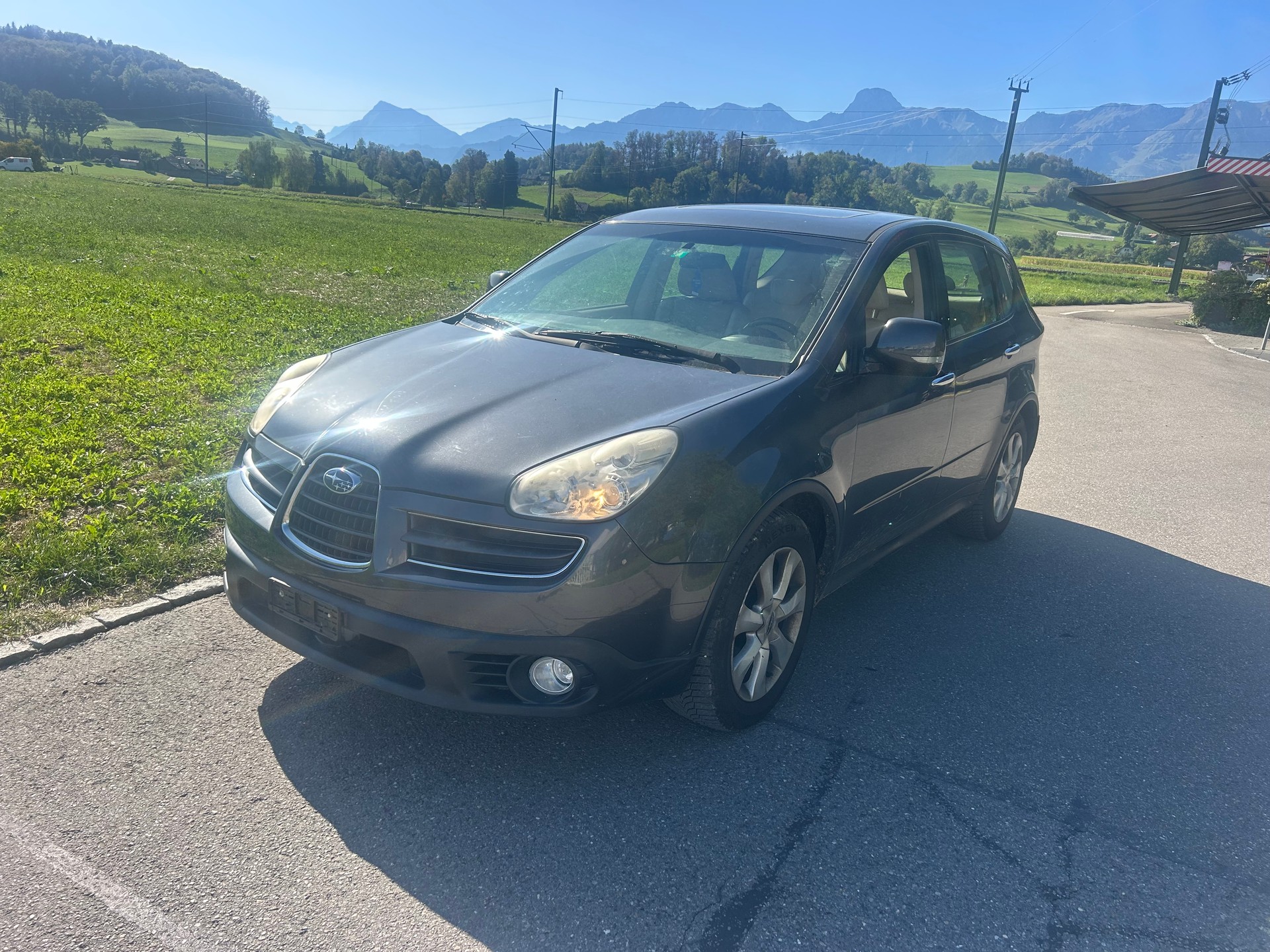 SUBARU 7 Blätter und Automat 3.0 liter-image-0