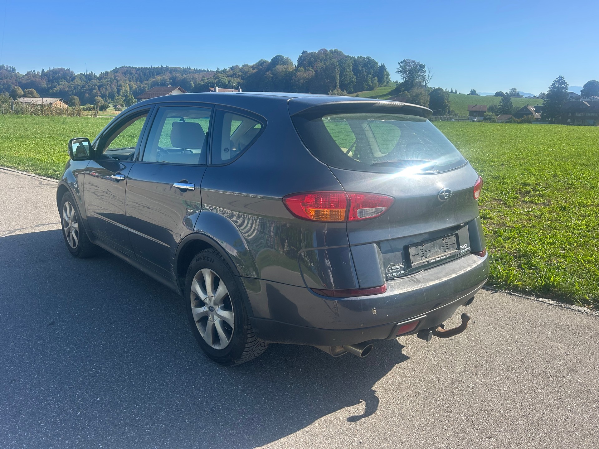 SUBARU 7 Blätter und Automat 3.0 liter-image-3