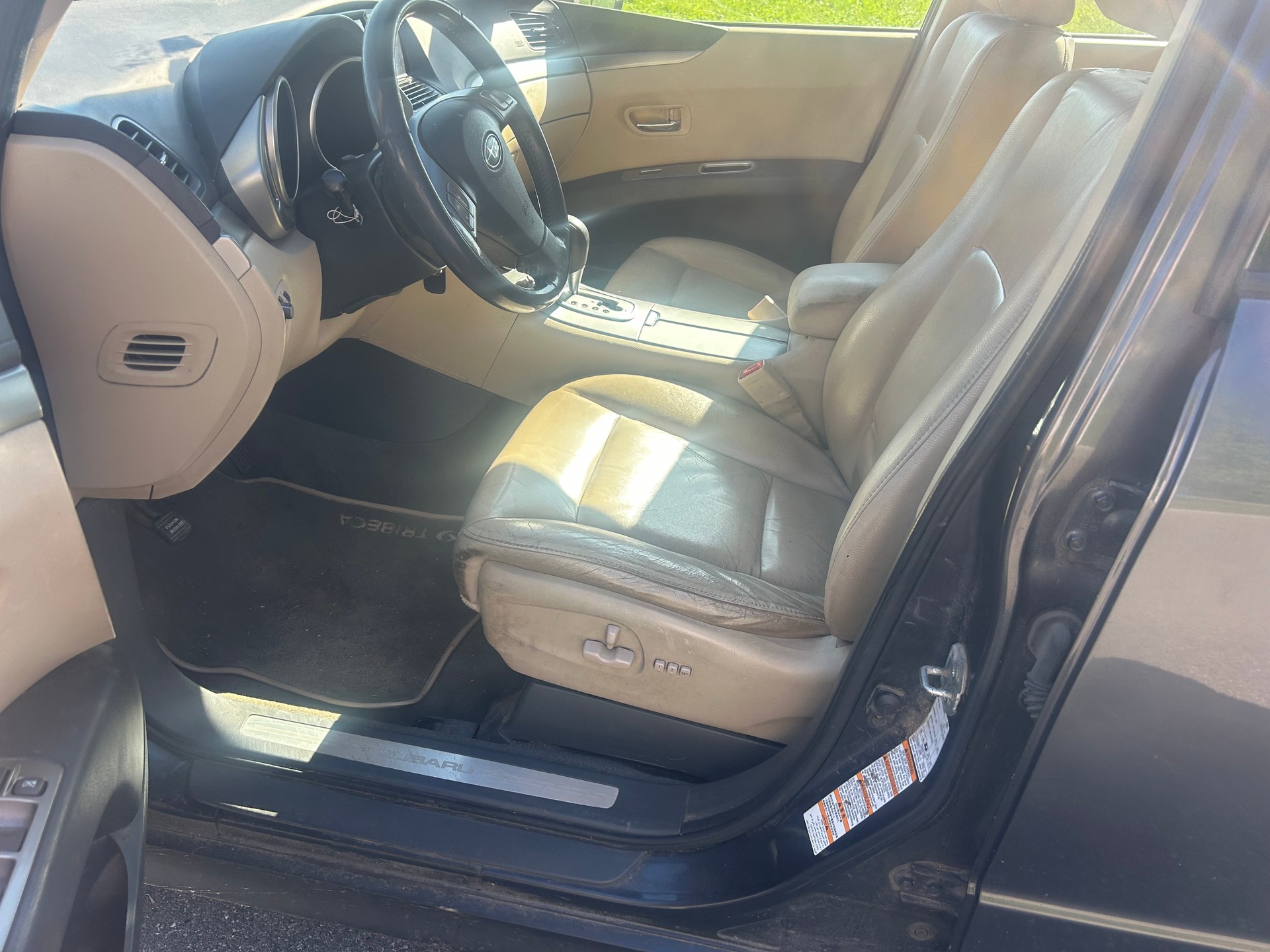 SUBARU 7 Blätter und Automat 3.0 liter-image-5