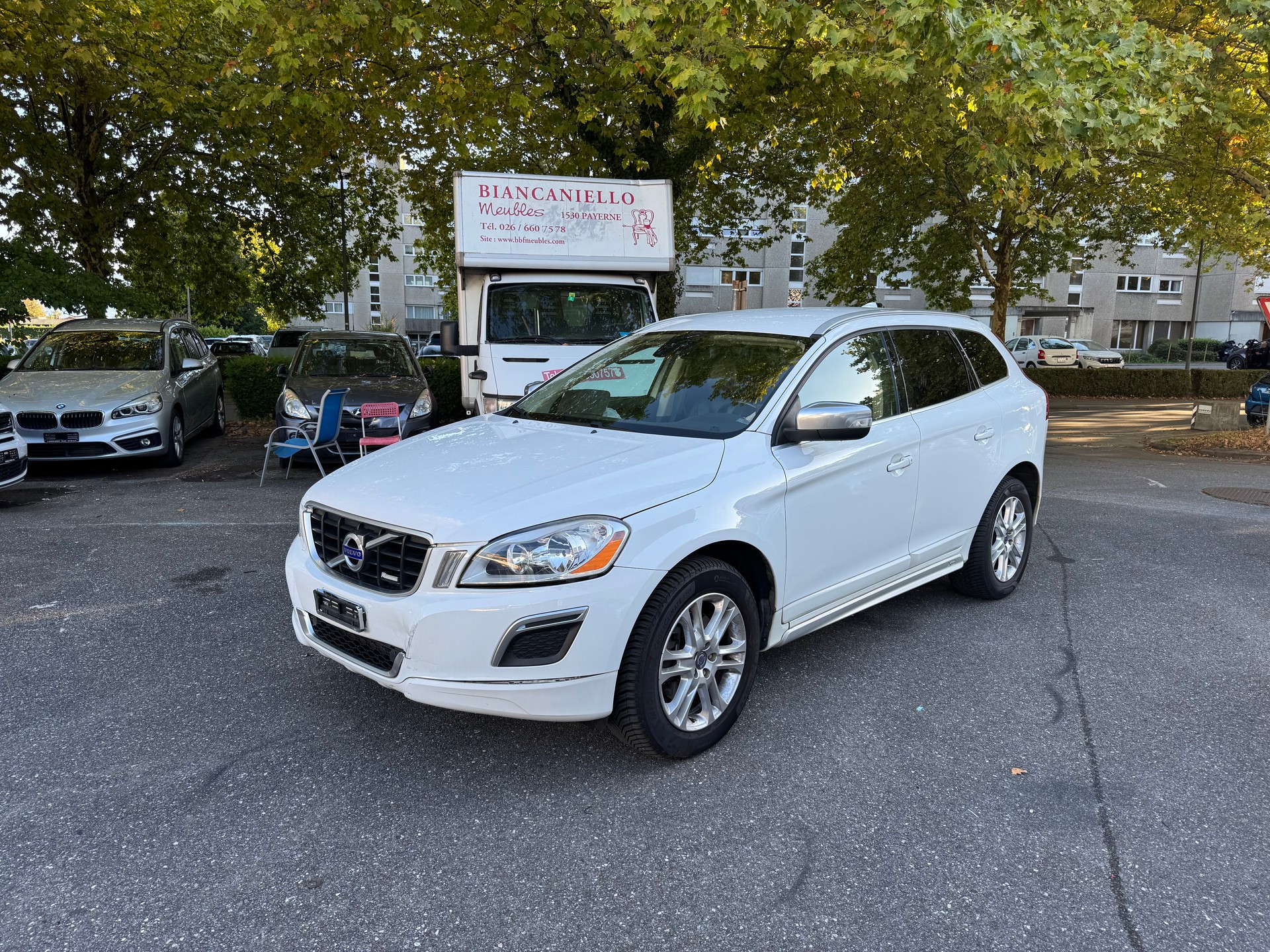 VOLVO XC60 D3 AWD R-Design Geartronic-image-0