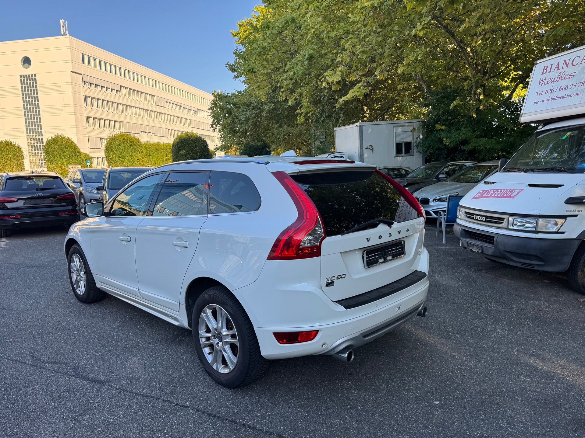 VOLVO XC60 D3 AWD R-Design Geartronic-image-7