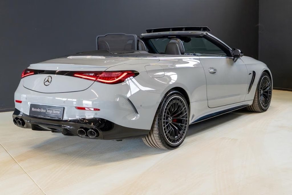 MERCEDES-BENZ CLE AMG 53 Cabrio 4Matic+ 9G-Tronic-image-1