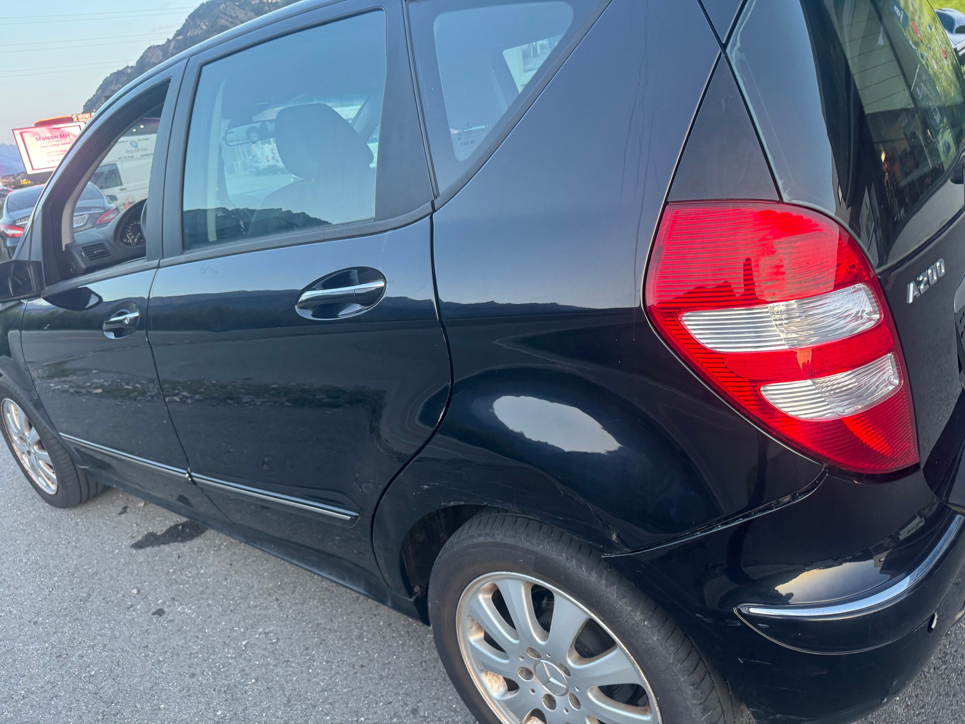 MERCEDES-BENZ A 200-image-4