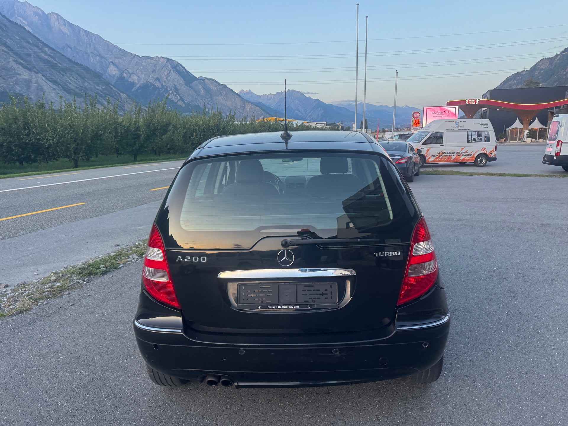 MERCEDES-BENZ A 200-image-5