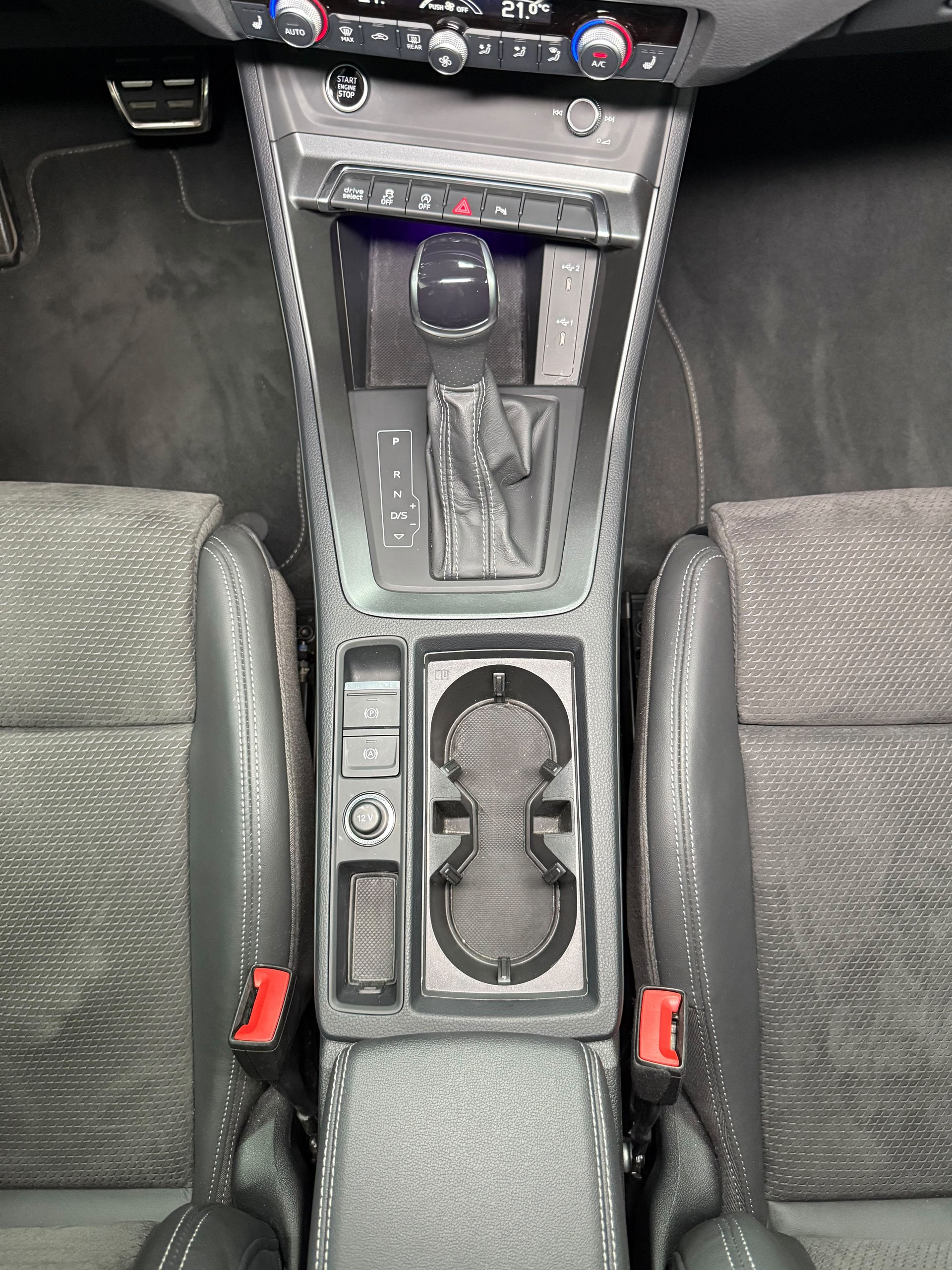 AUDI Q3 Sportback 35 TFSI S line Attraction S-tronic-image-18