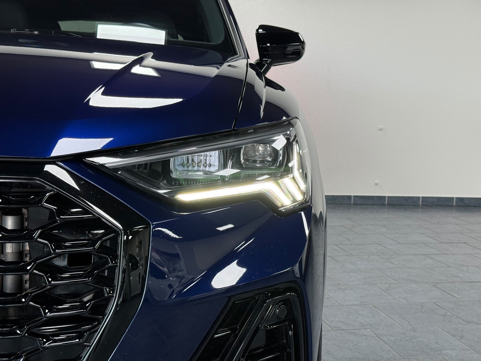 AUDI Q3 Sportback 35 TFSI S line Attraction S-tronic-image-8