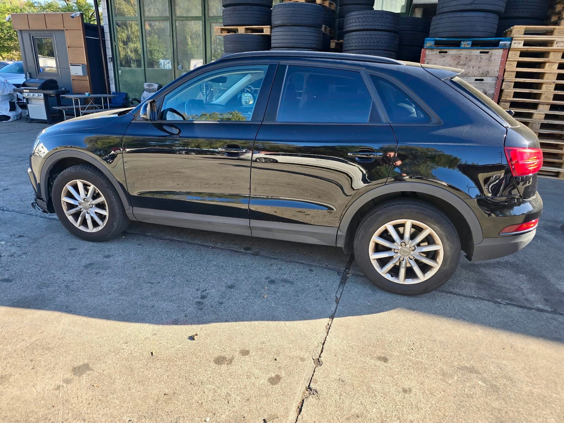 AUDI Q3 2.0 TDI design-image-4