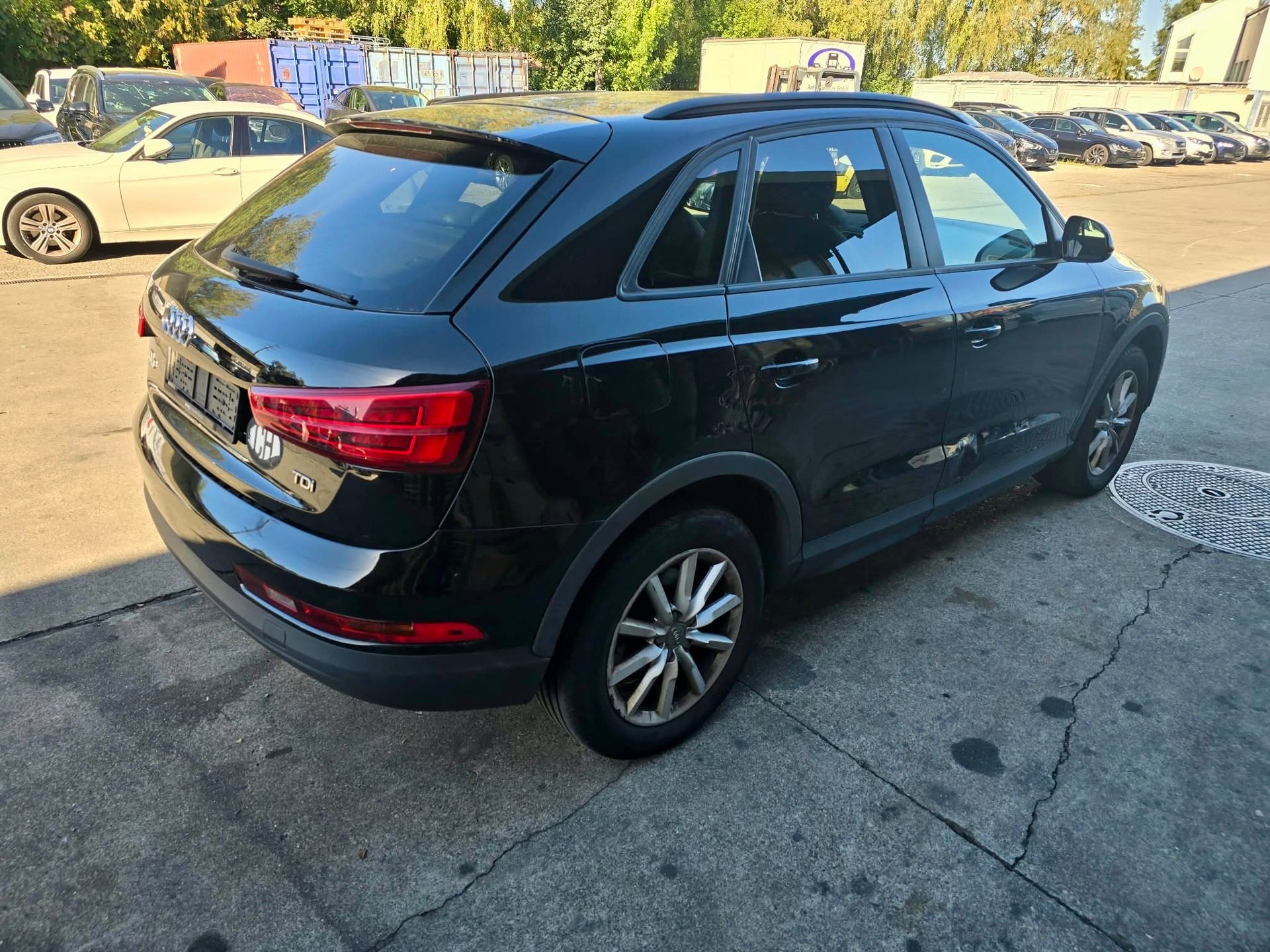 AUDI Q3 2.0 TDI design-image-3