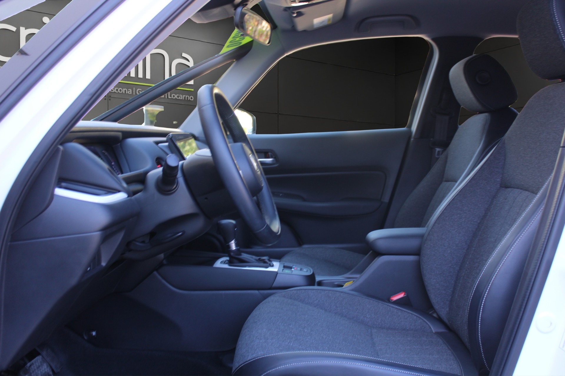 HONDA Jazz 1.5 i-MMD Executive-image-6