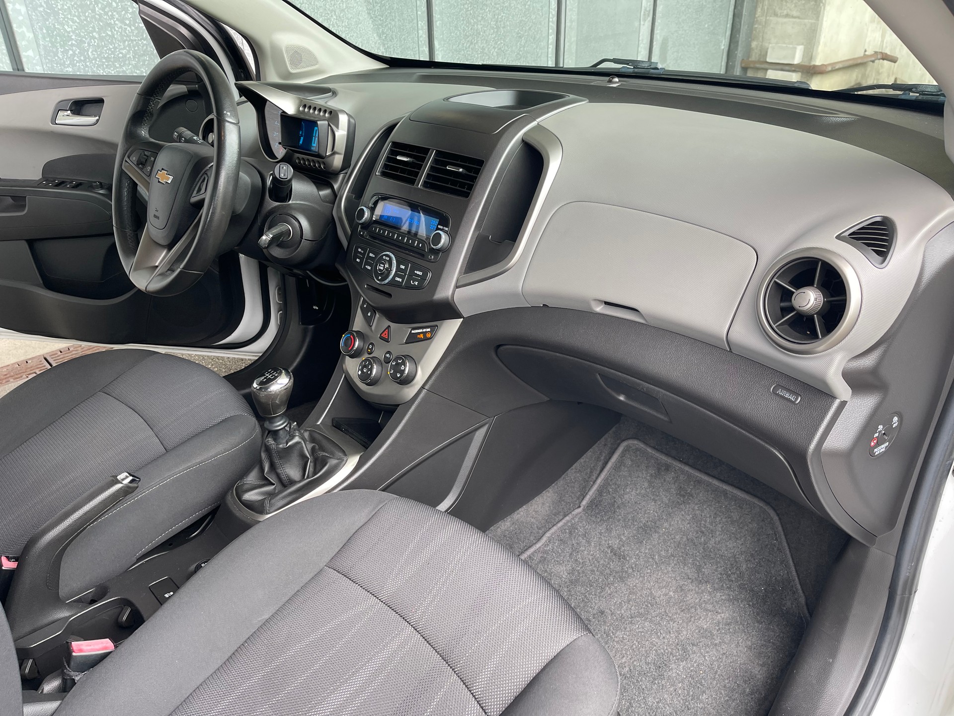 CHEVROLET Aveo 1.6 LTZ-image-12