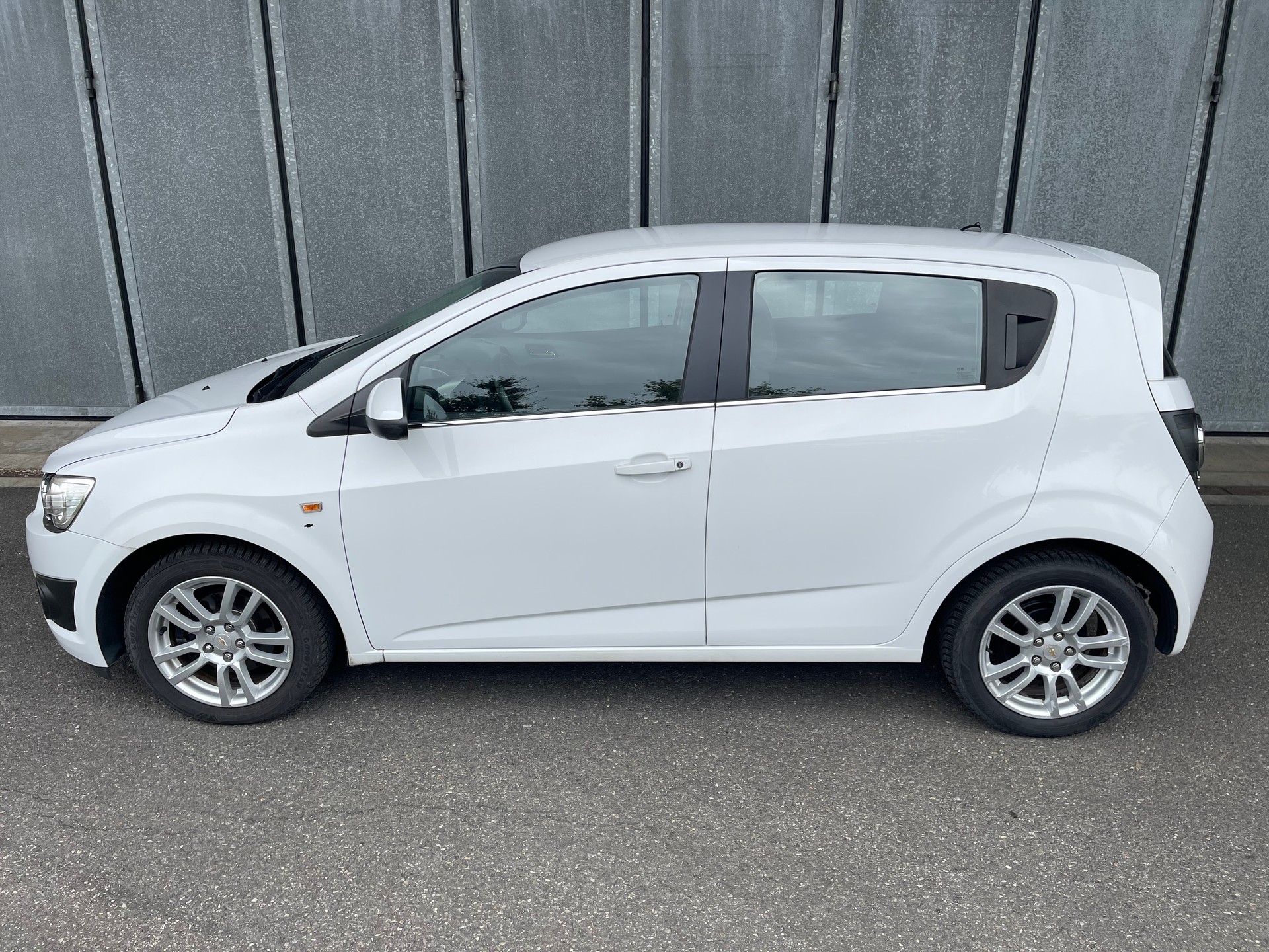 CHEVROLET Aveo 1.6 LTZ-image-7
