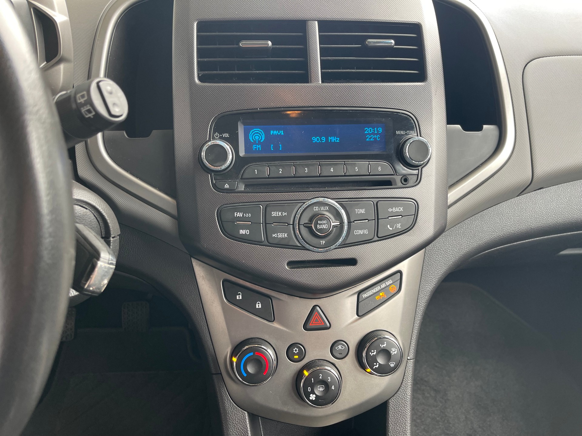 CHEVROLET Aveo 1.6 LTZ-image-11