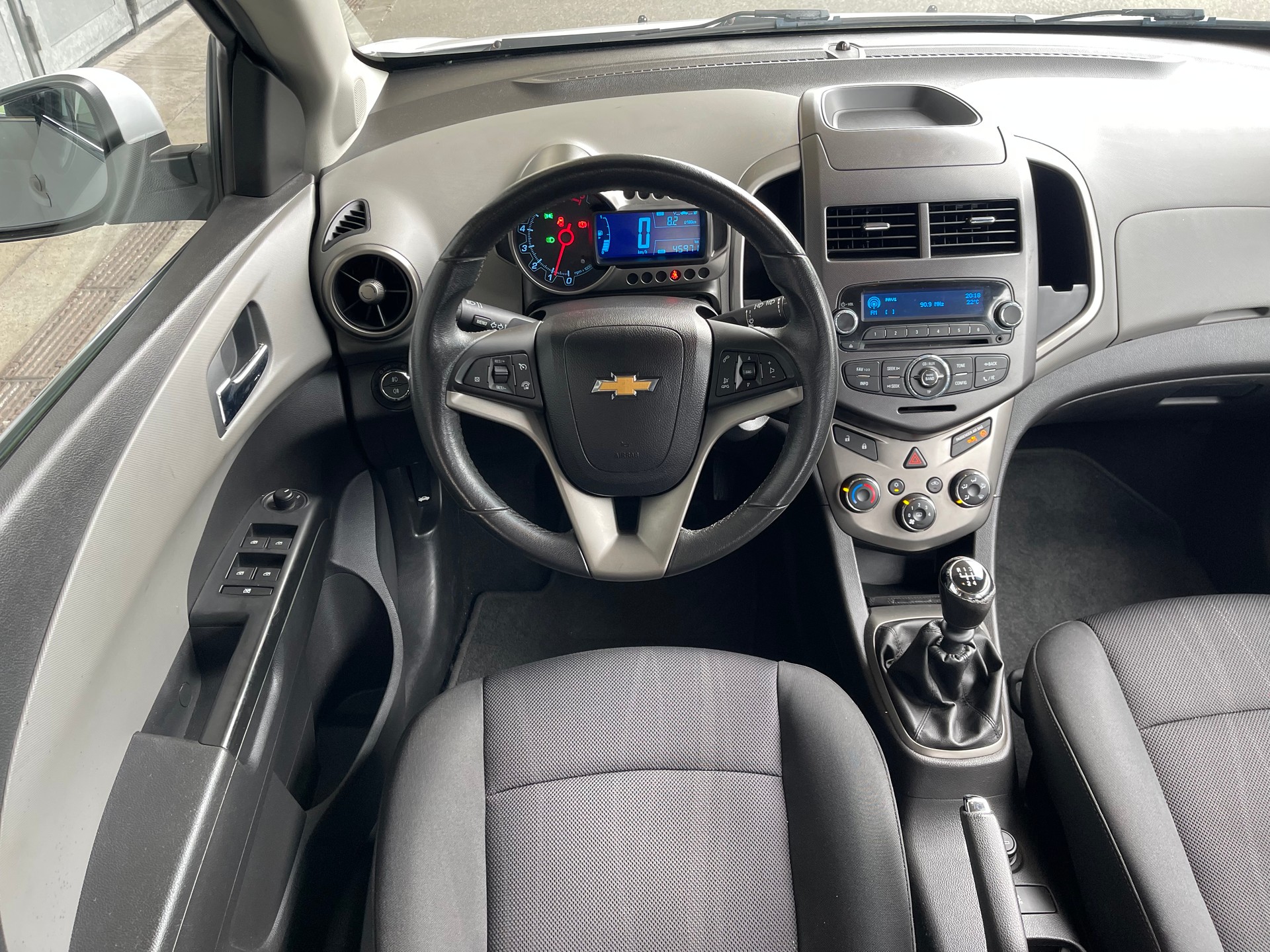 CHEVROLET Aveo 1.6 LTZ-image-8