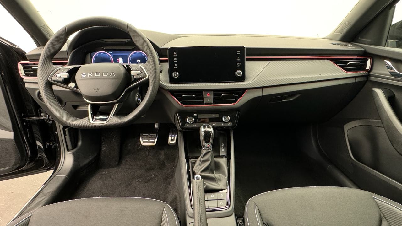 SKODA Kamiq 1.0 TSI Monte Carlo DSG-image-5