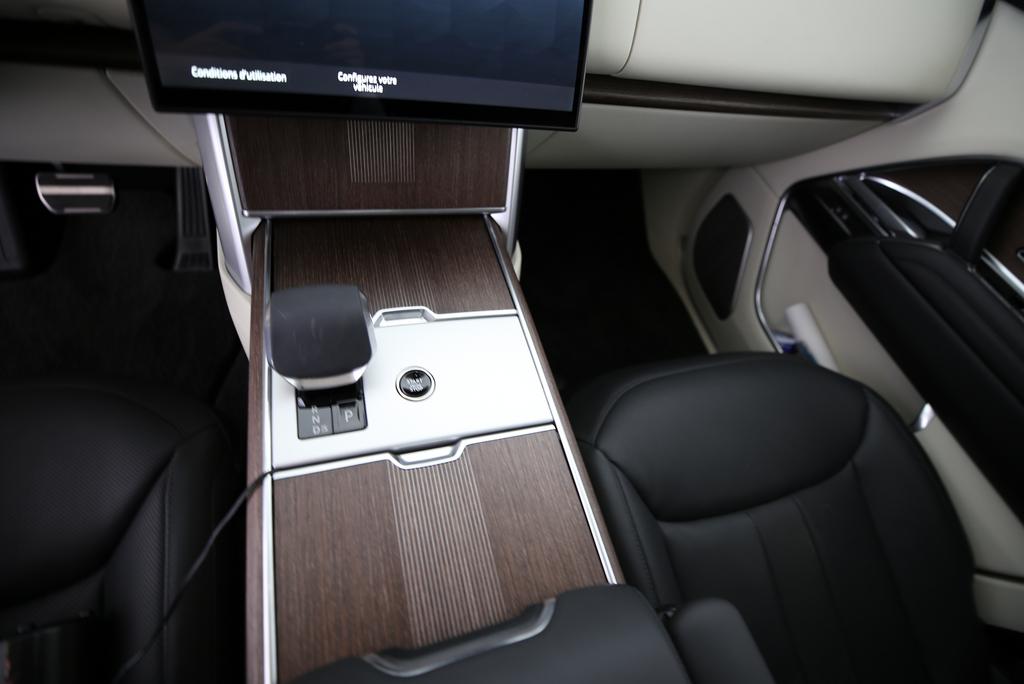 LAND ROVER Range Rover 3.0 I6 Autobiography LWB 7P.-image-12