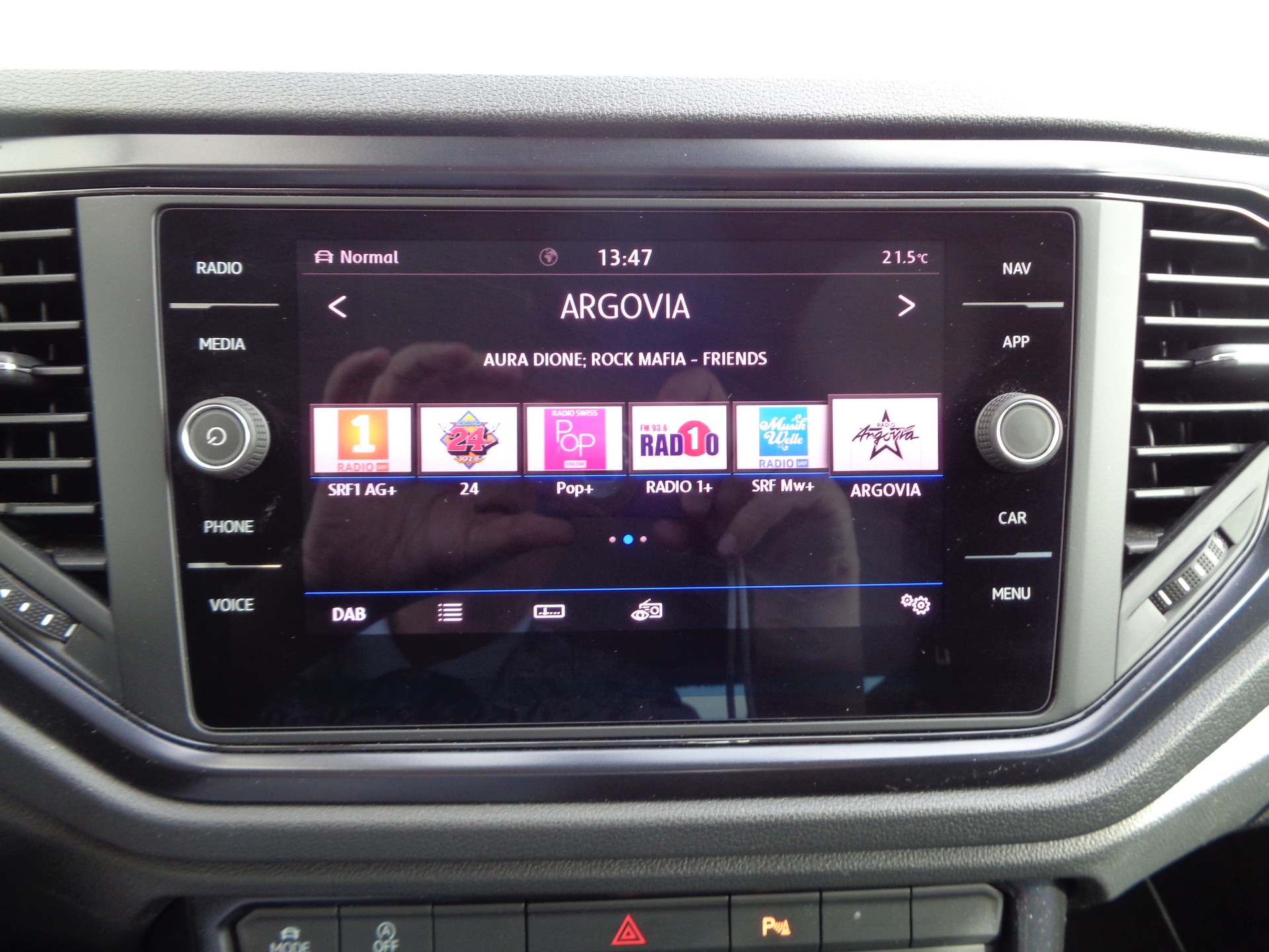 VW T-Roc 1.0 TSI-image-8