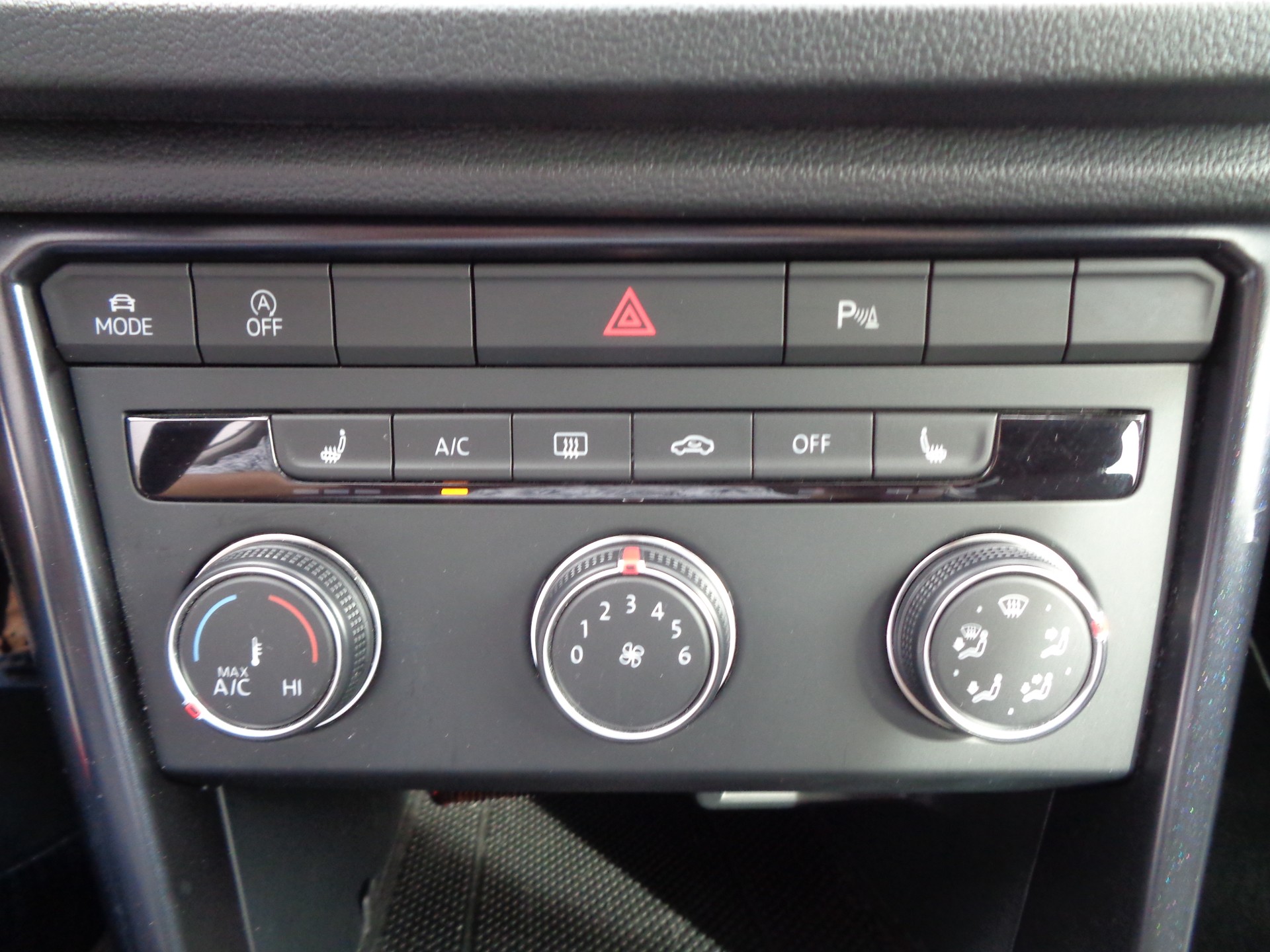 VW T-Roc 1.0 TSI-image-20