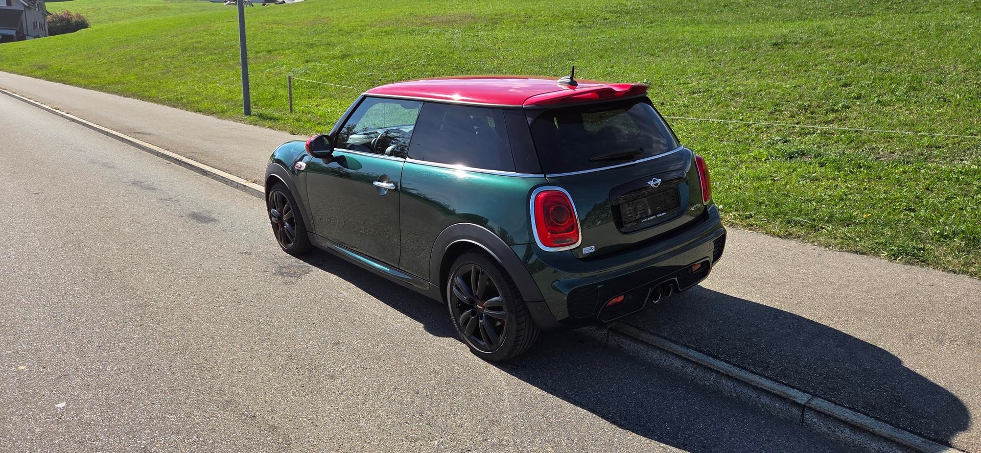 MINI Cooper John Cooper Works-image-1