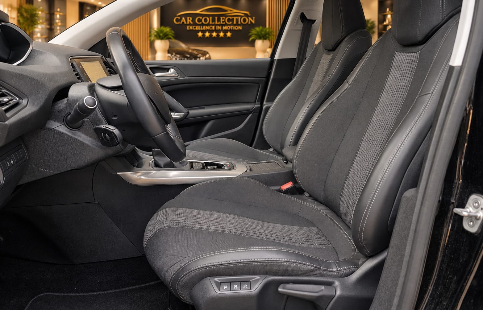 PEUGEOT 308 1.2 THP Style Automatic-image-8