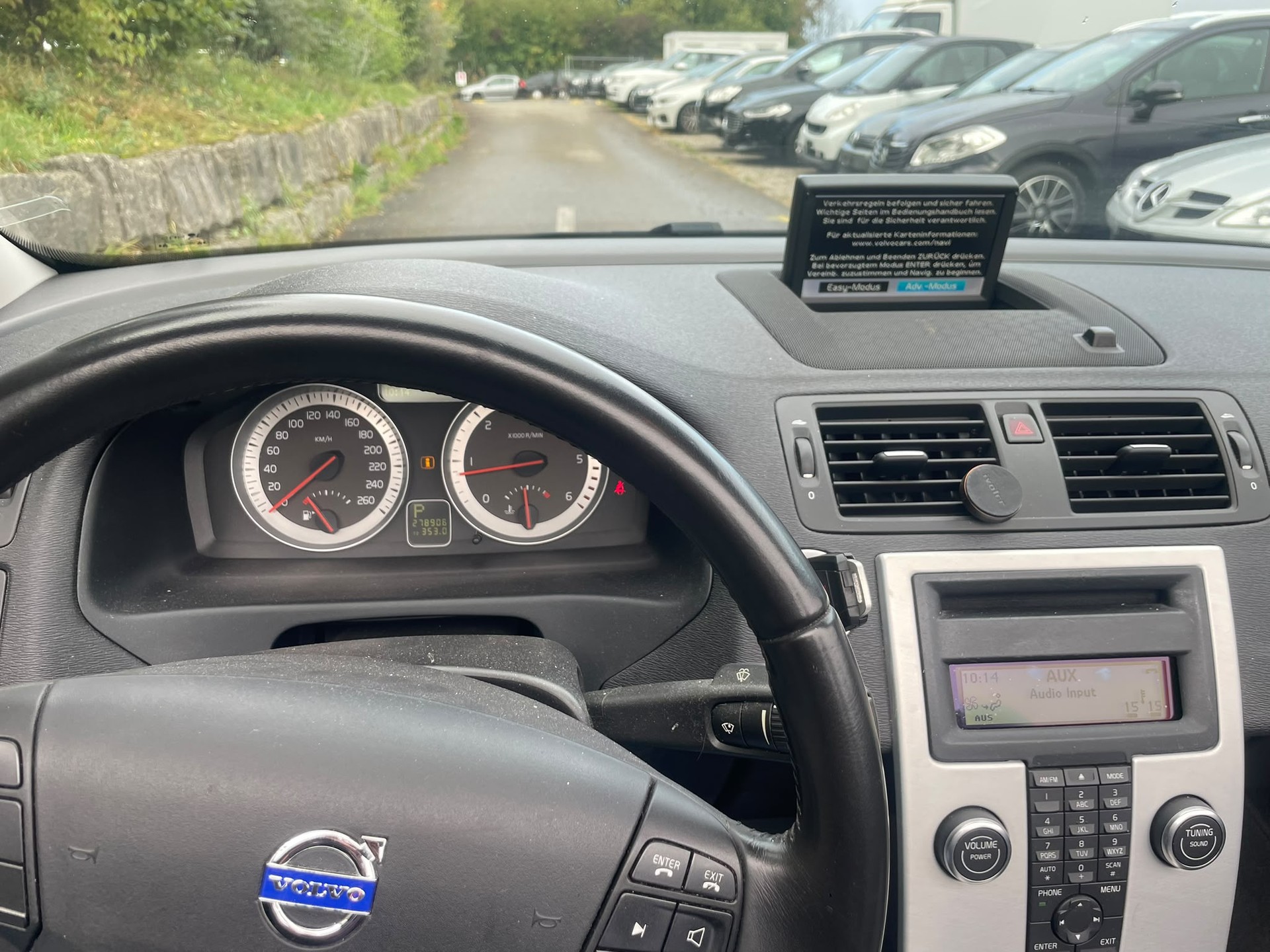 VOLVO C70 D4 Momentum Geartronic-image-5