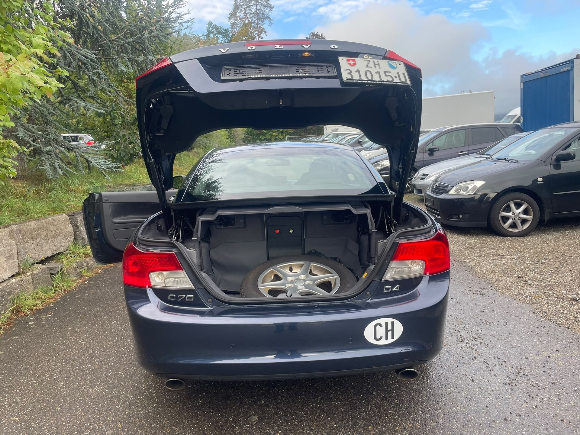 VOLVO C70 D4 Momentum Geartronic-image-8