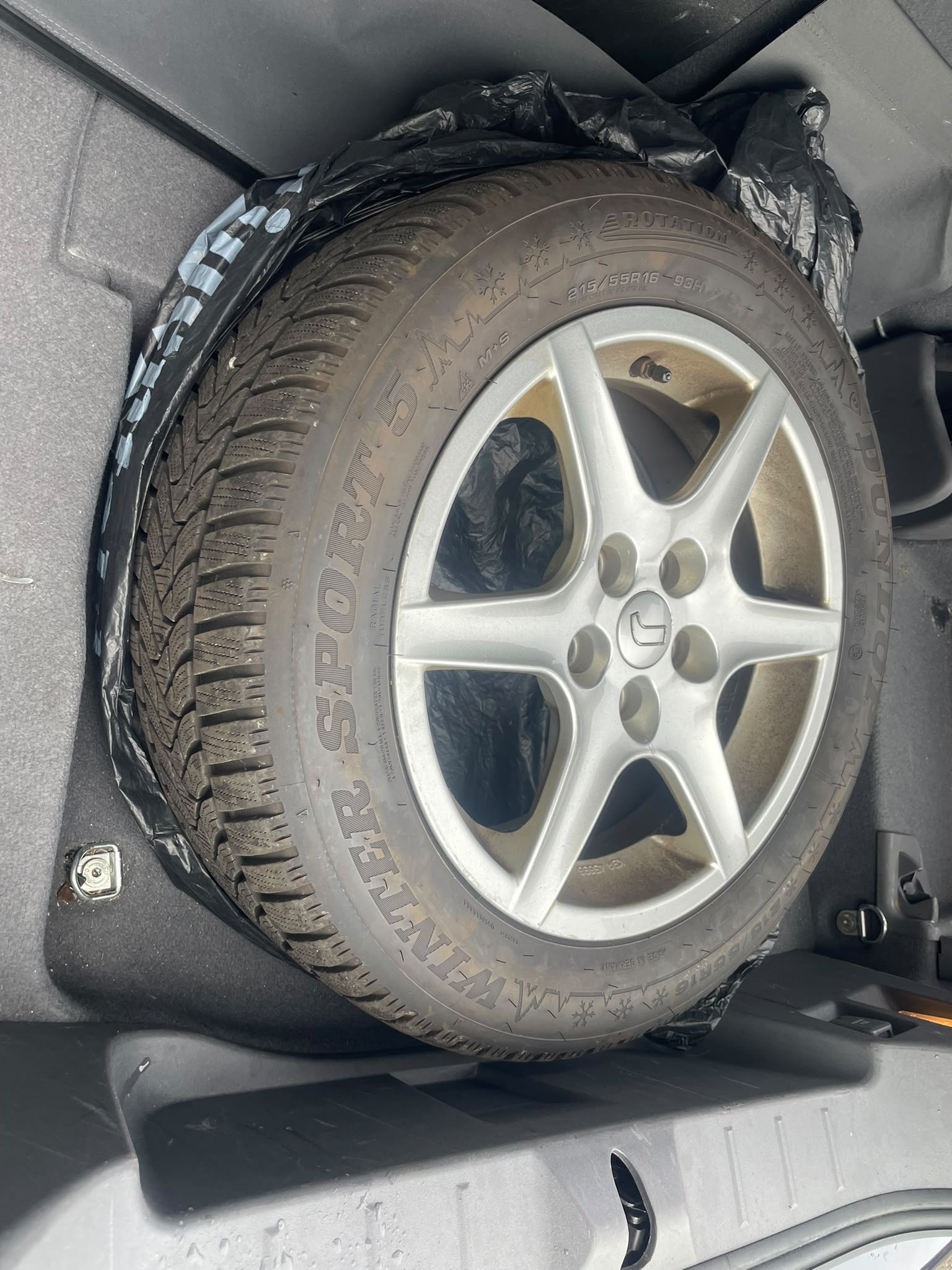 VOLVO C70 D4 Momentum Geartronic-image-9