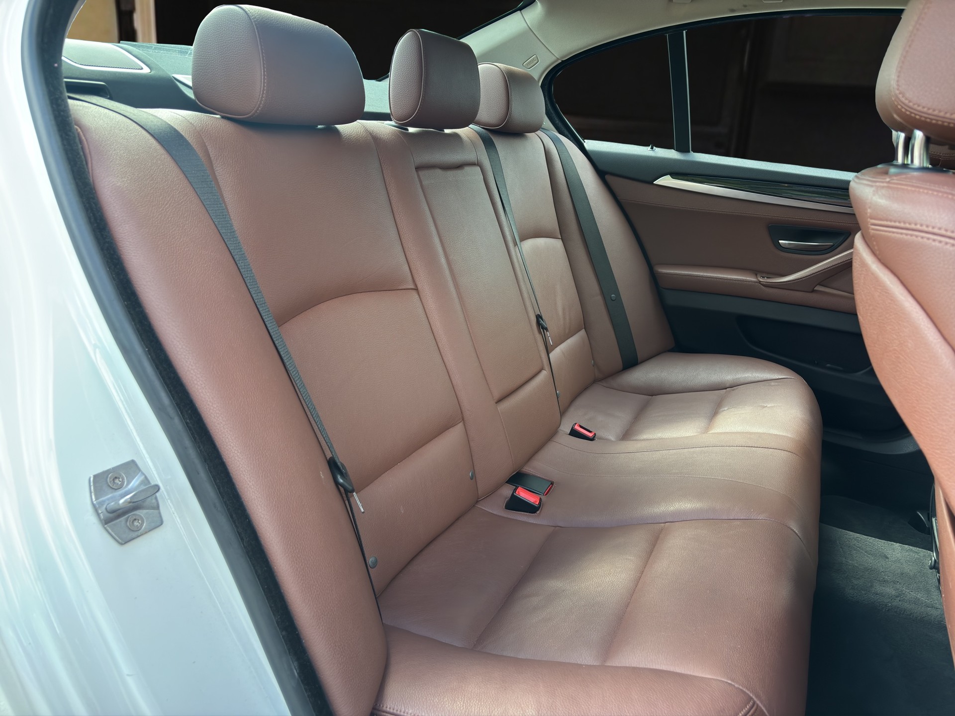 BMW 520d-image-12