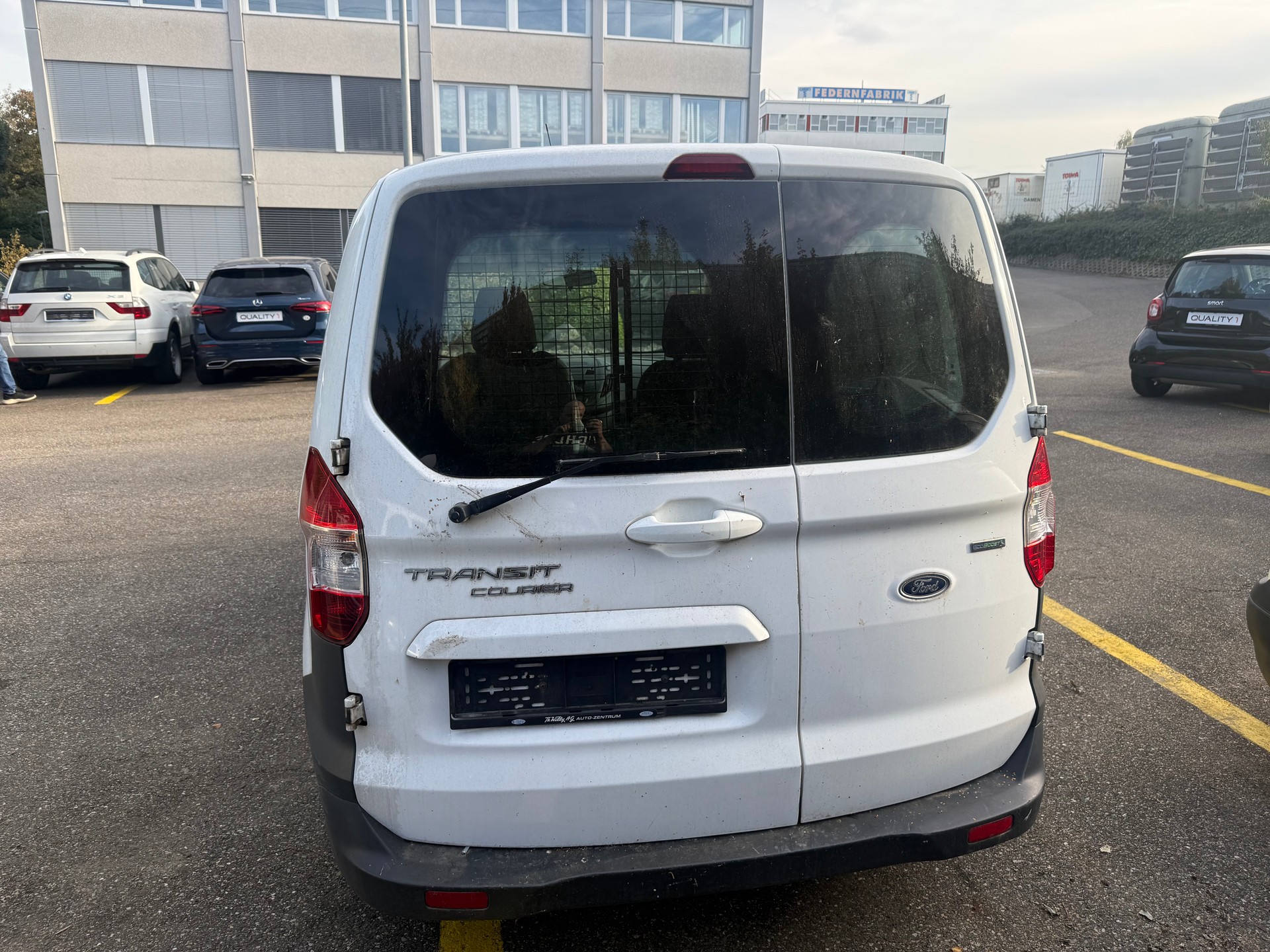 FORD Transit Courier Van 1.0 EcoBoost Trend-image-4