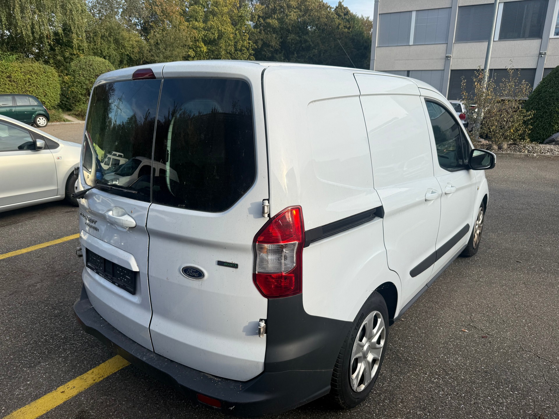 FORD Transit Courier Van 1.0 EcoBoost Trend-image-5