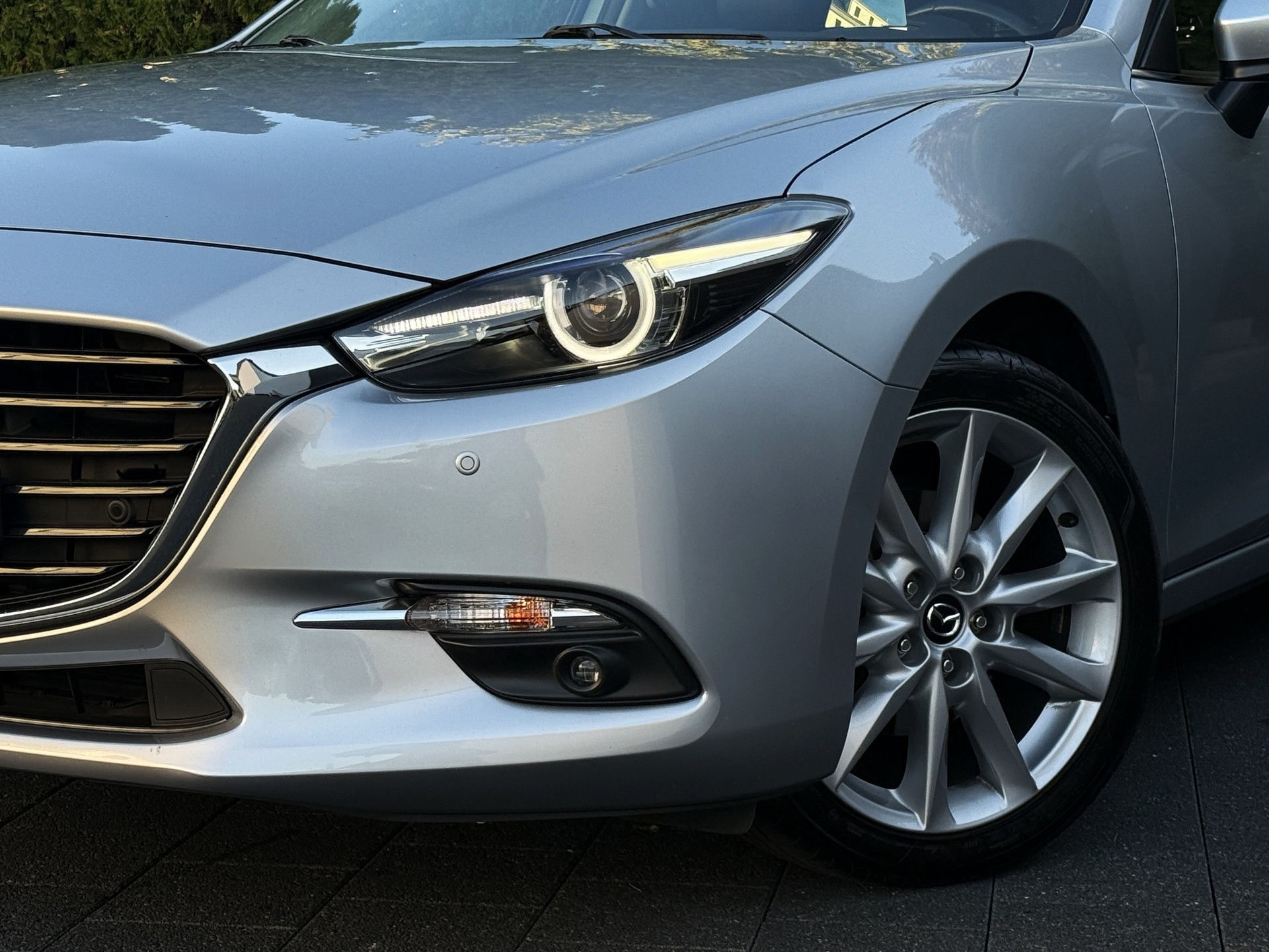 MAZDA 3 SKYACTIV-G 165 Revolution / 1.Hand / 165ps-image-3