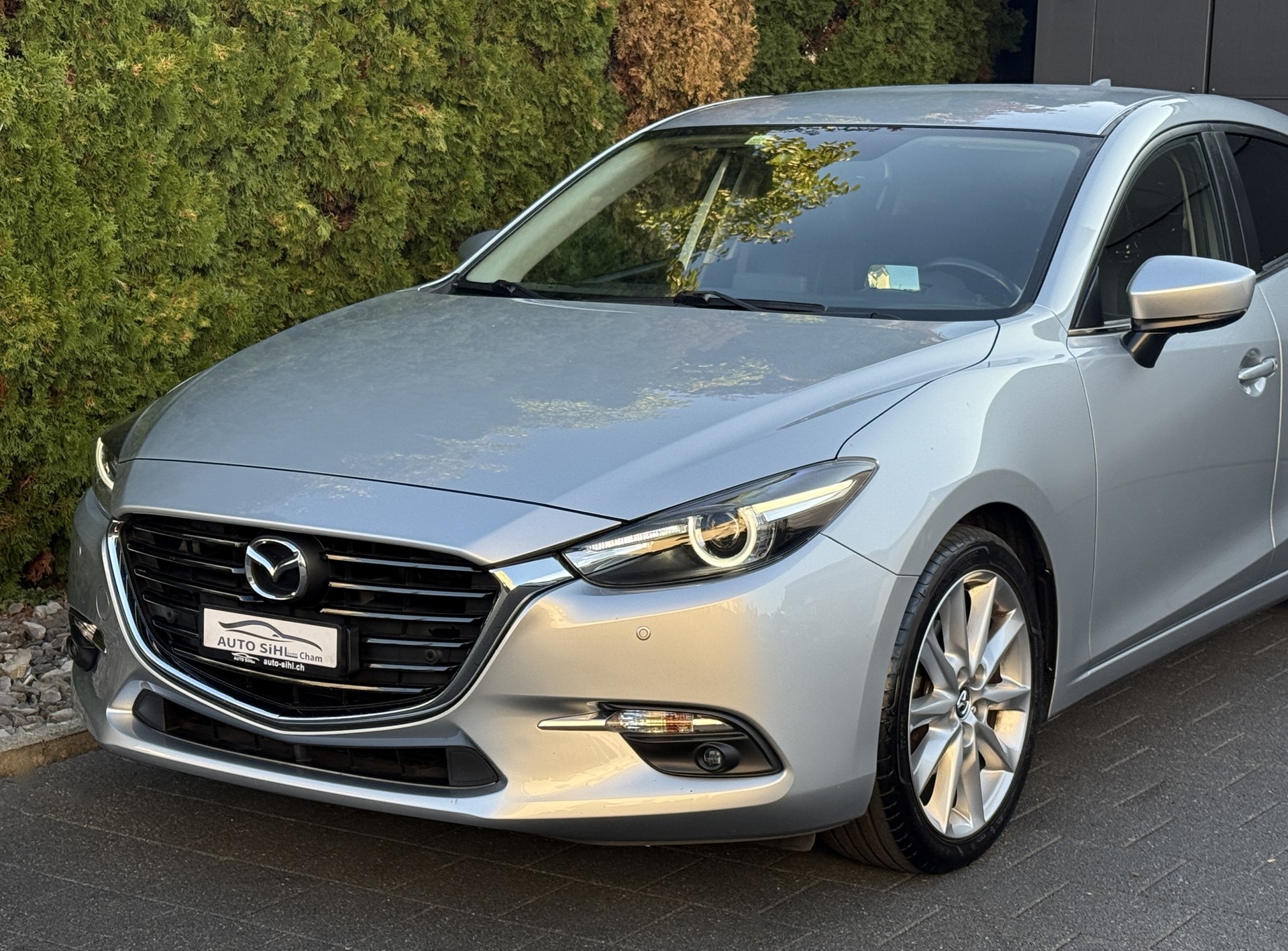 MAZDA 3 SKYACTIV-G 165 Revolution / 1.Hand / 165ps-image-10