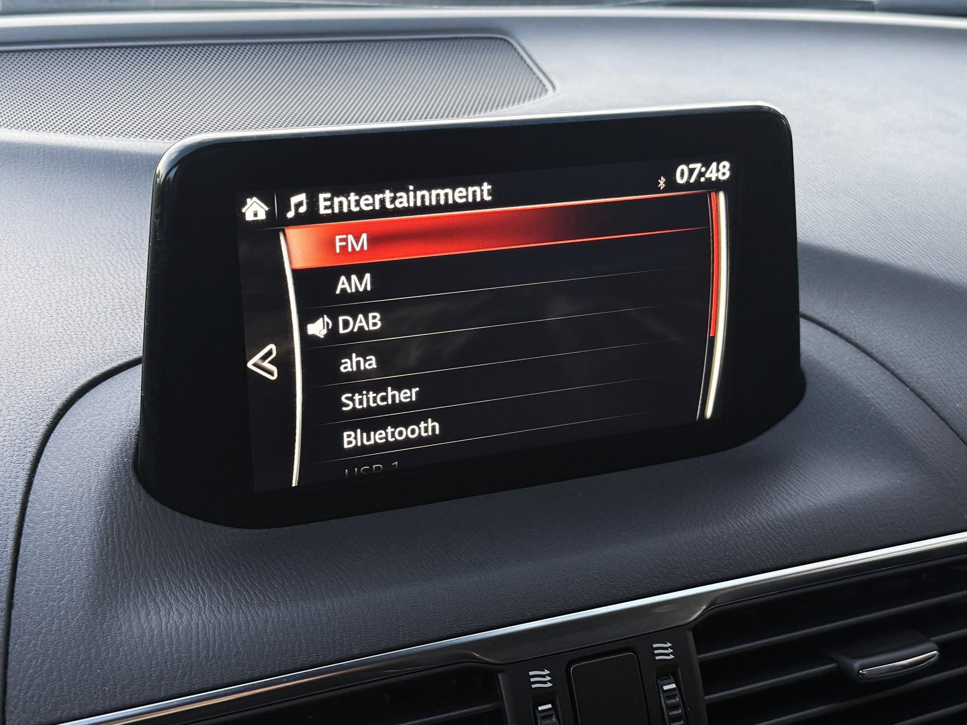 MAZDA 3 SKYACTIV-G 165 Revolution / 1.Hand / 165ps-image-29