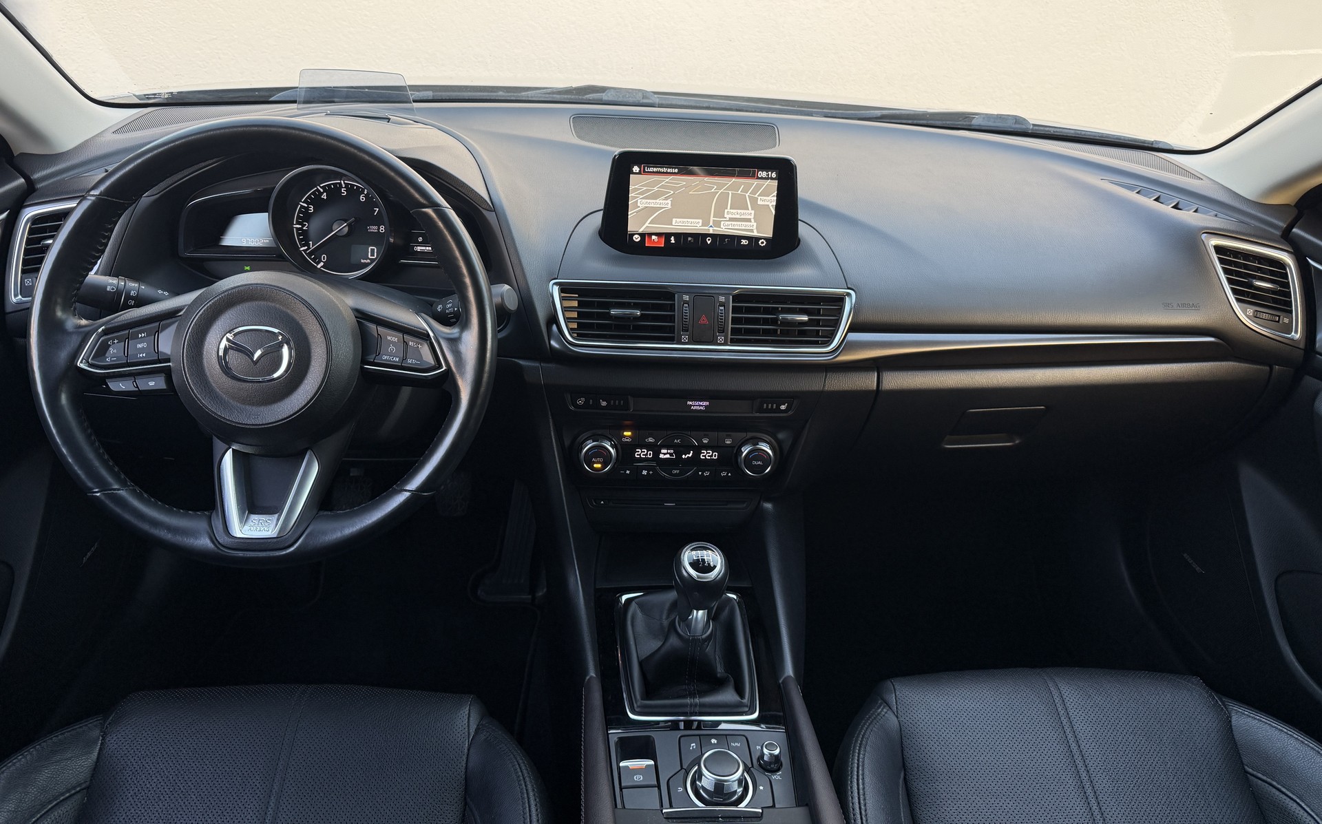 MAZDA 3 SKYACTIV-G 165 Revolution / 1.Hand / 165ps-image-26
